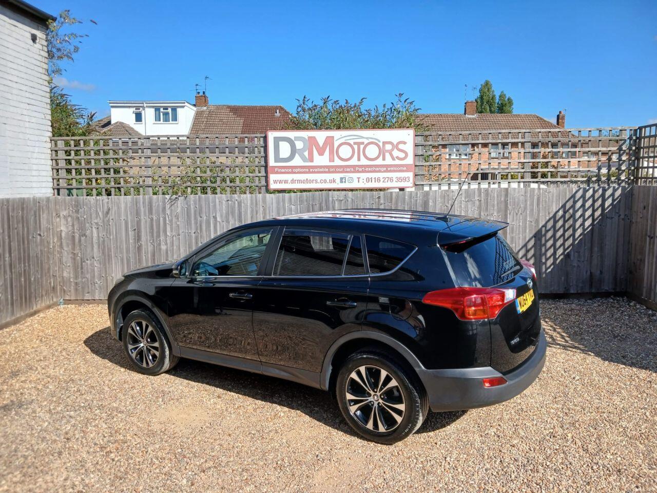 Toyota RAV4 view 4