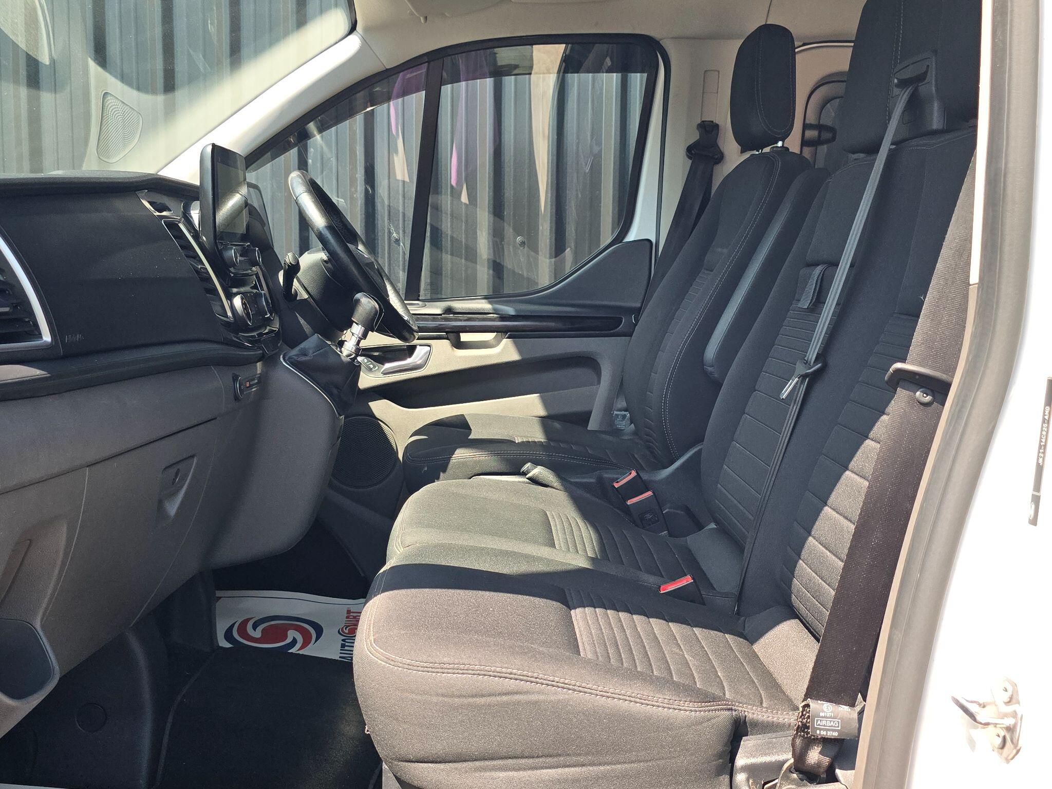 Ford Transit Custom view 52