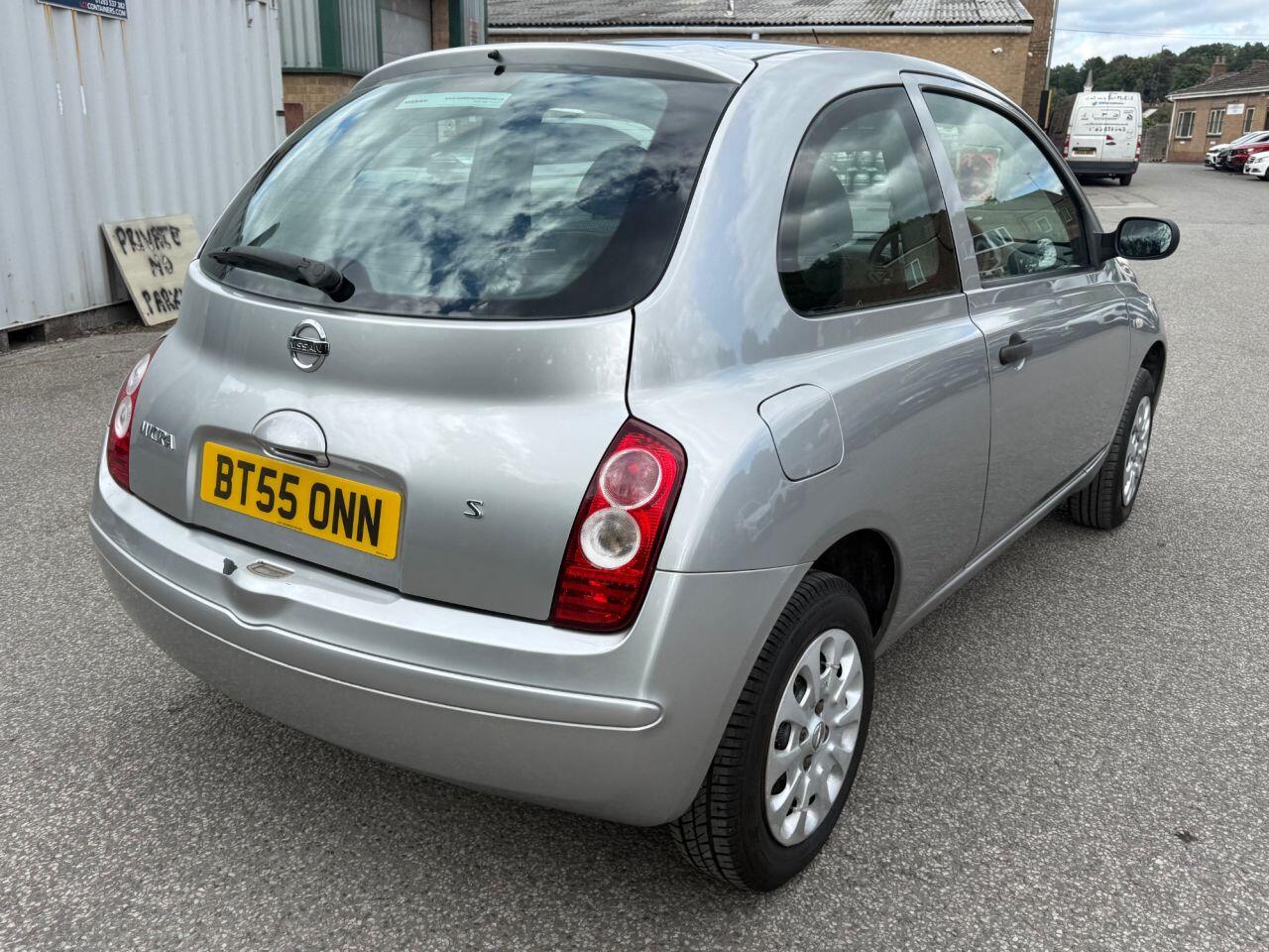 Nissan Micra view 4