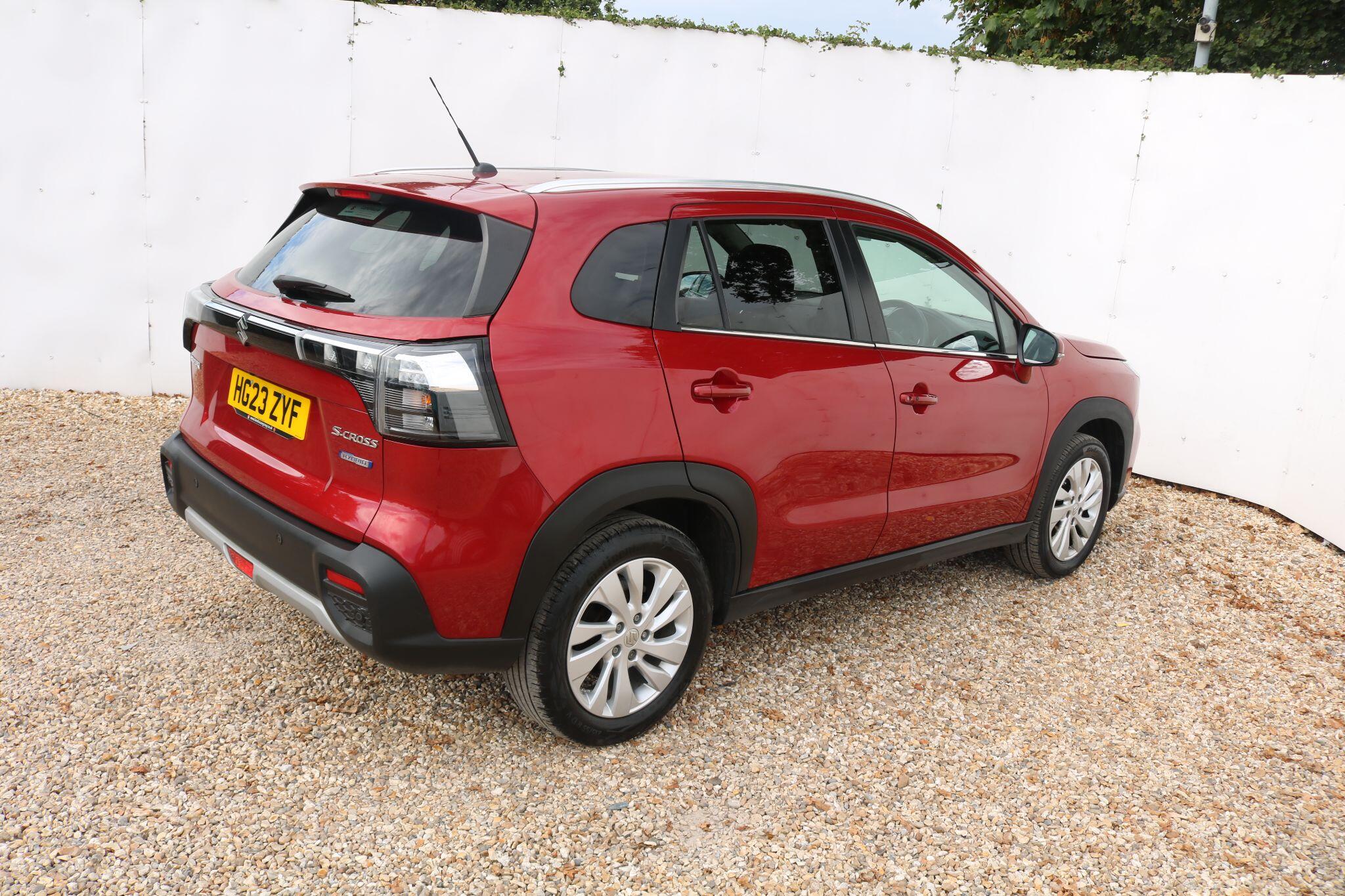 Suzuki S-Cross view 18