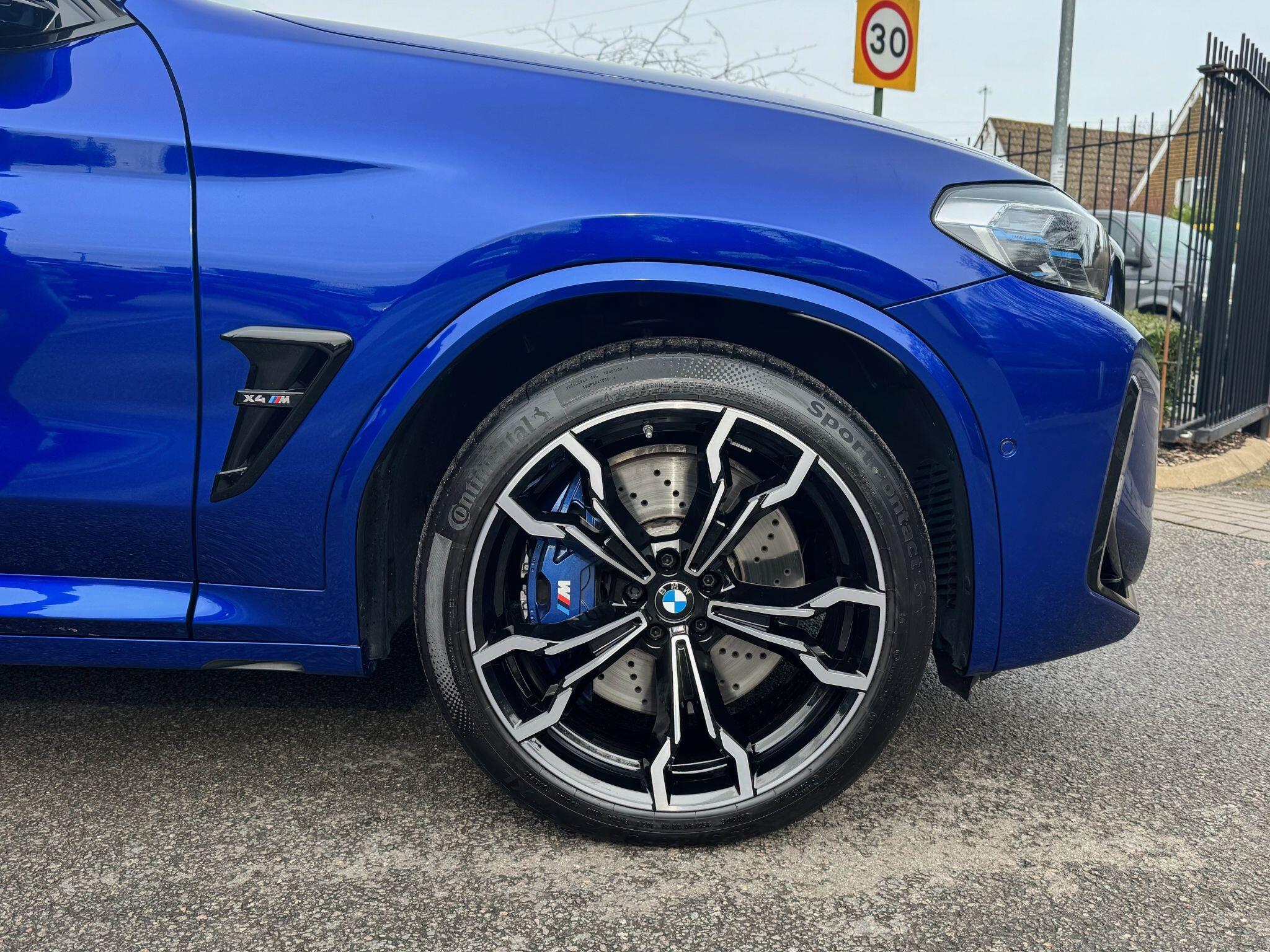 BMW X4 M view 29