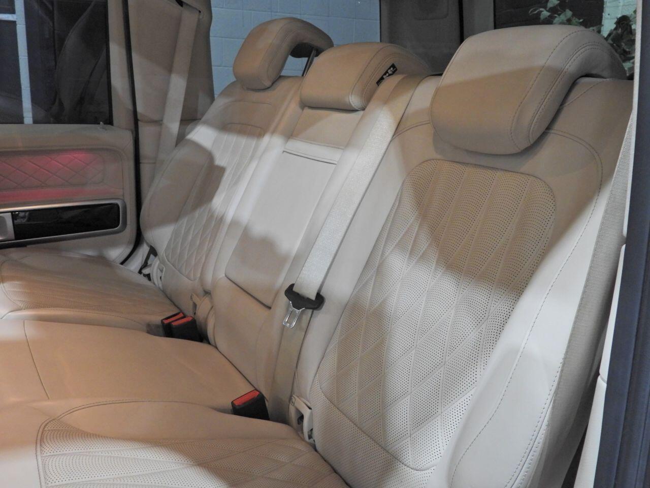 Mercedes-Benz G-Class view 22