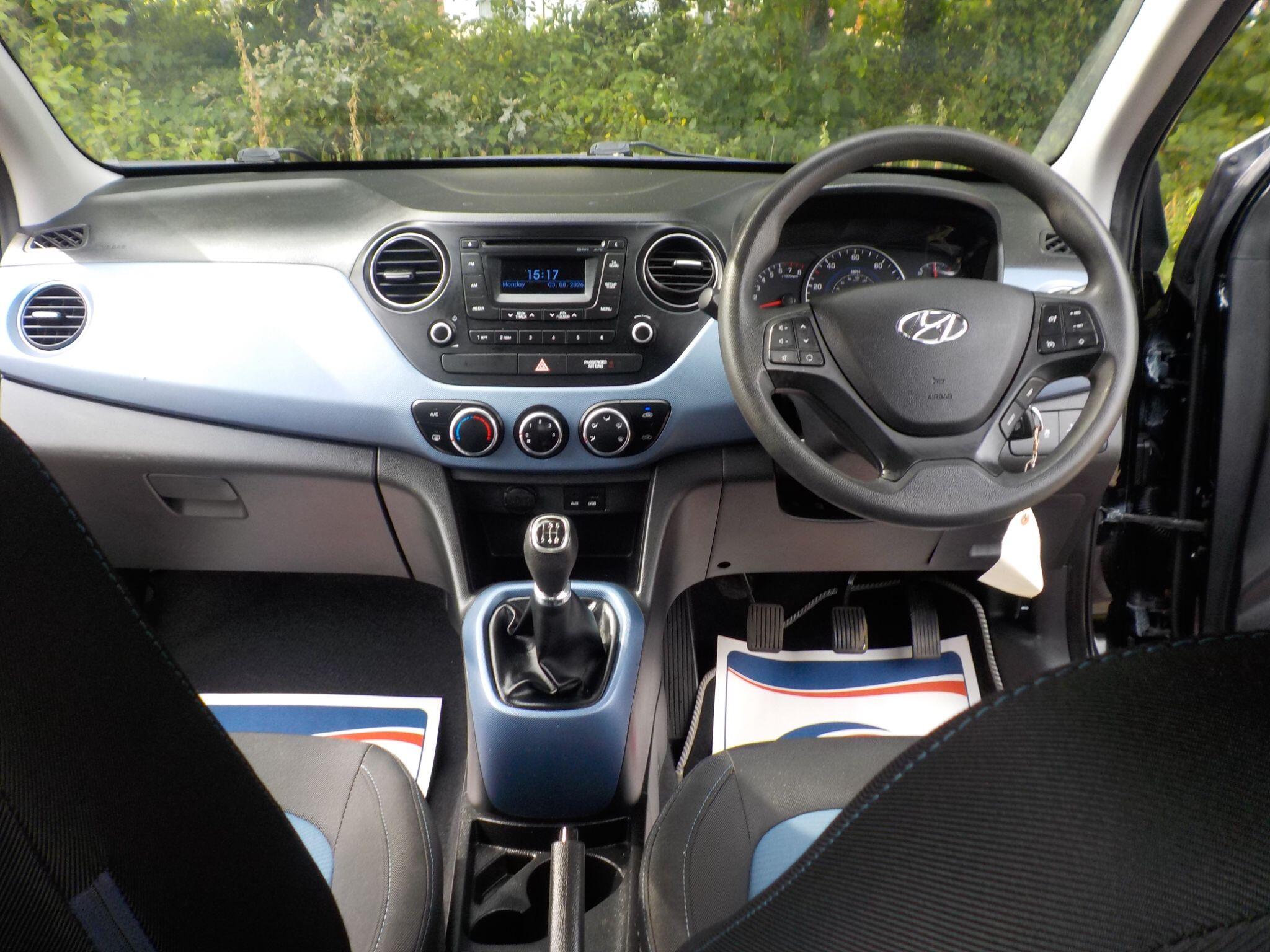 Hyundai i10 1.0 SE Euro 5 5dr