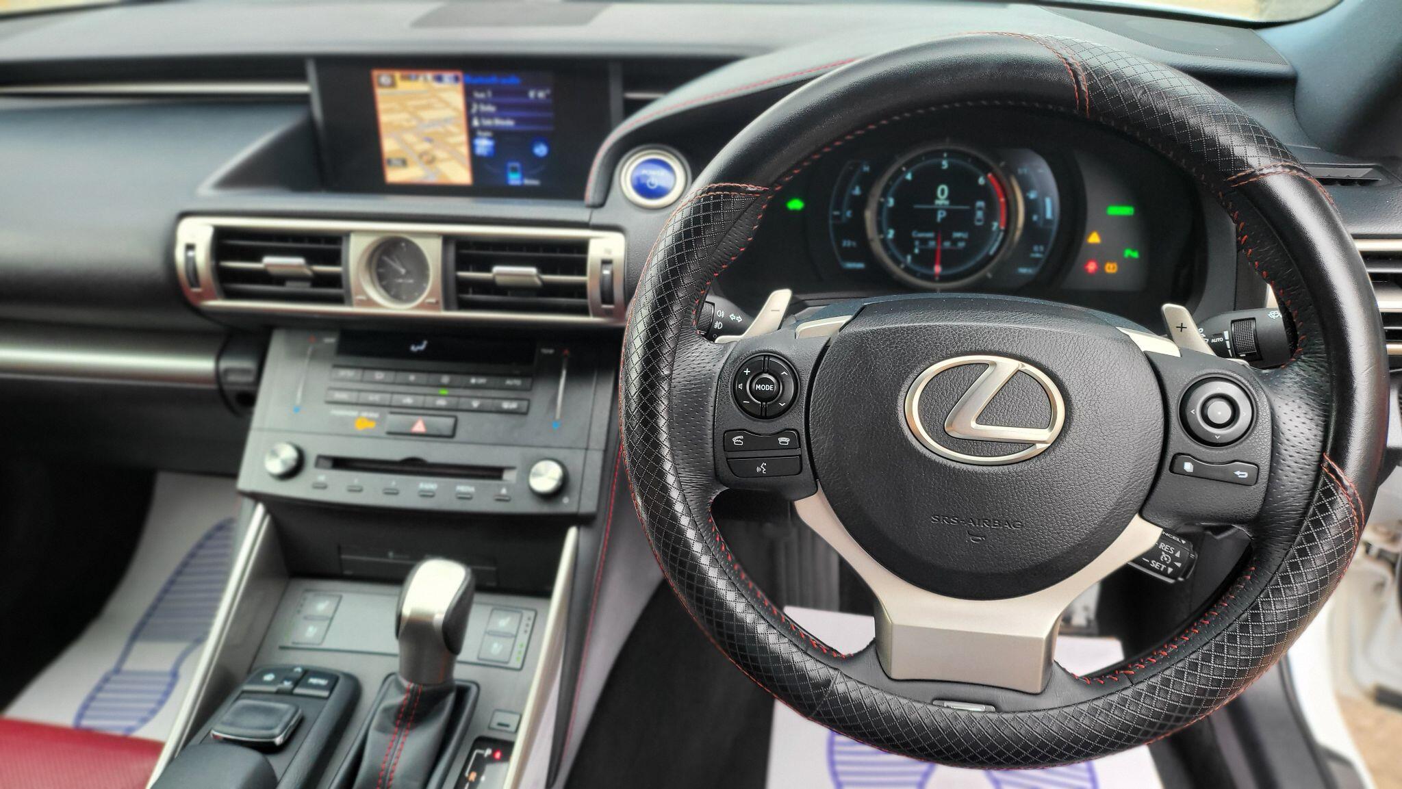 Lexus Is view 33