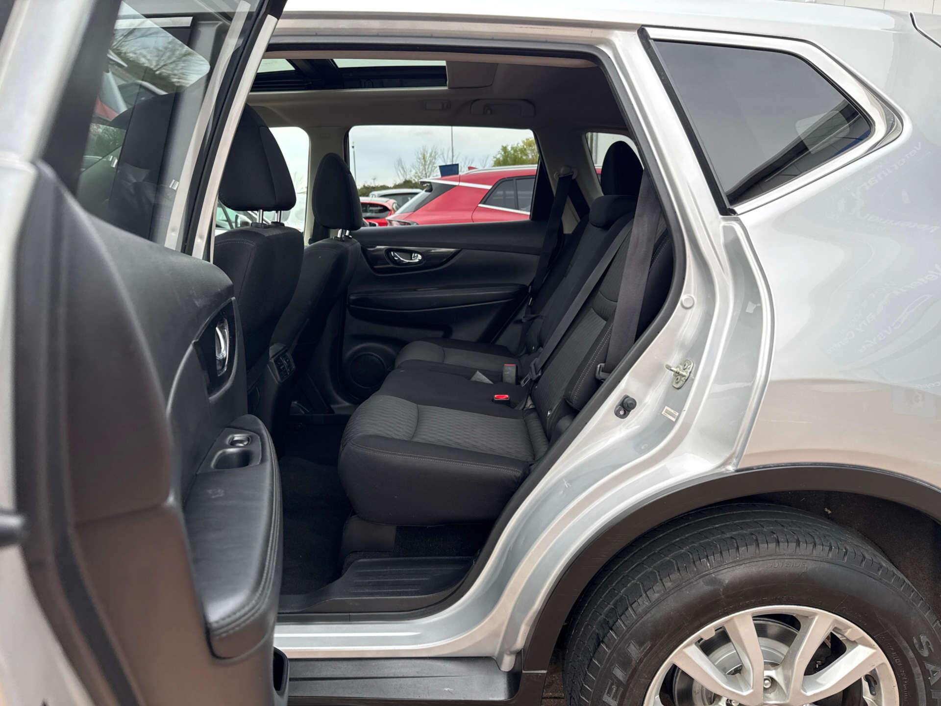 Nissan X-Trail view 27