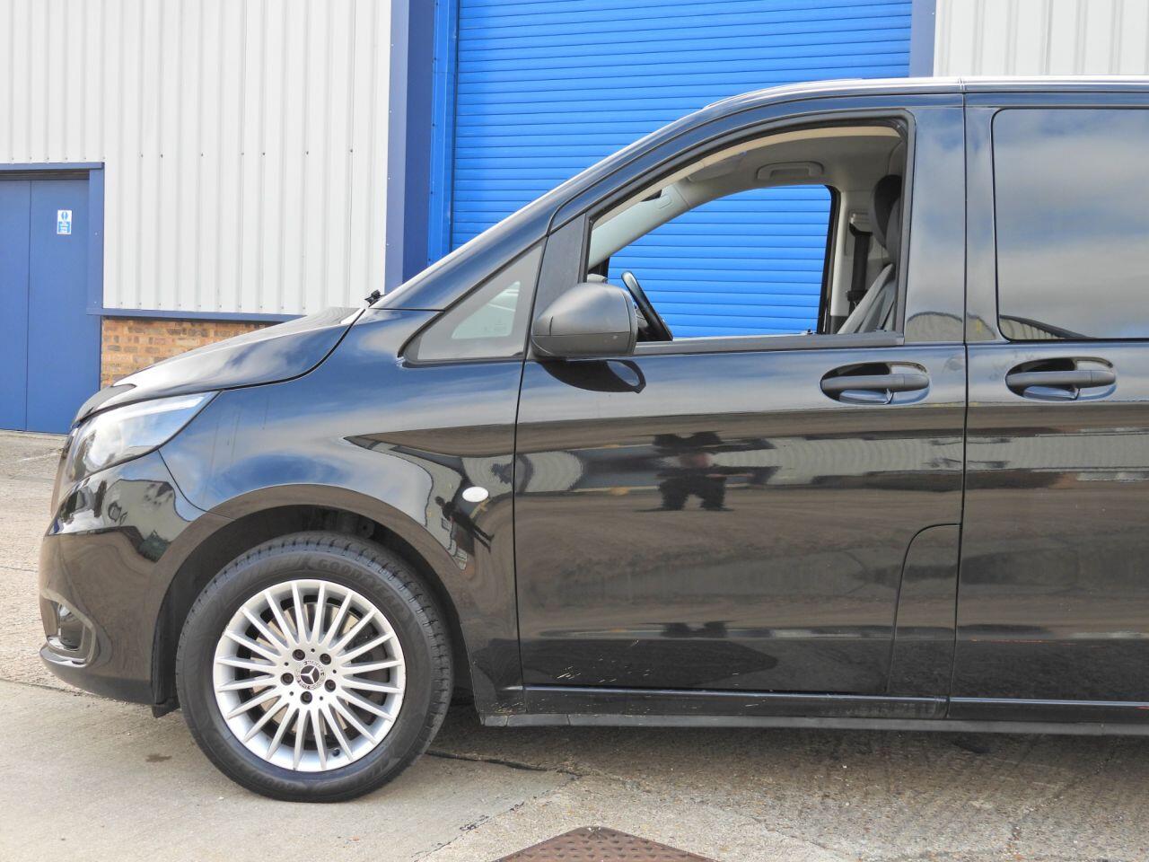 Mercedes-Benz Vito view 20