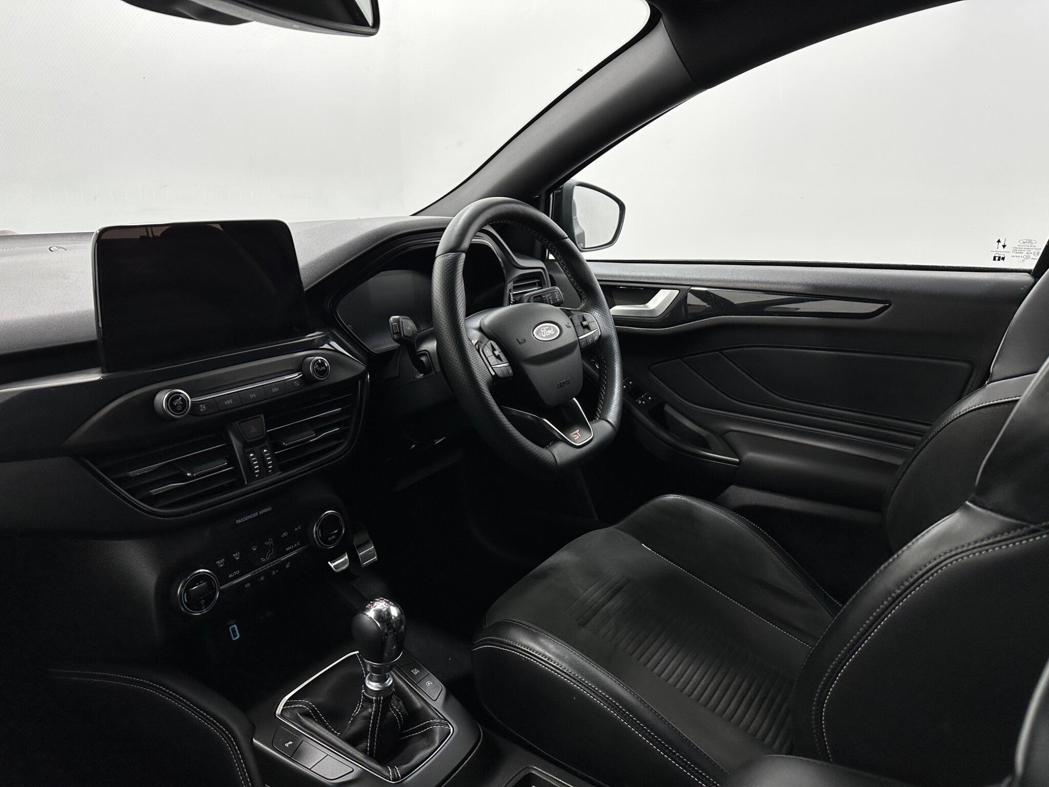Ford Focus view 30