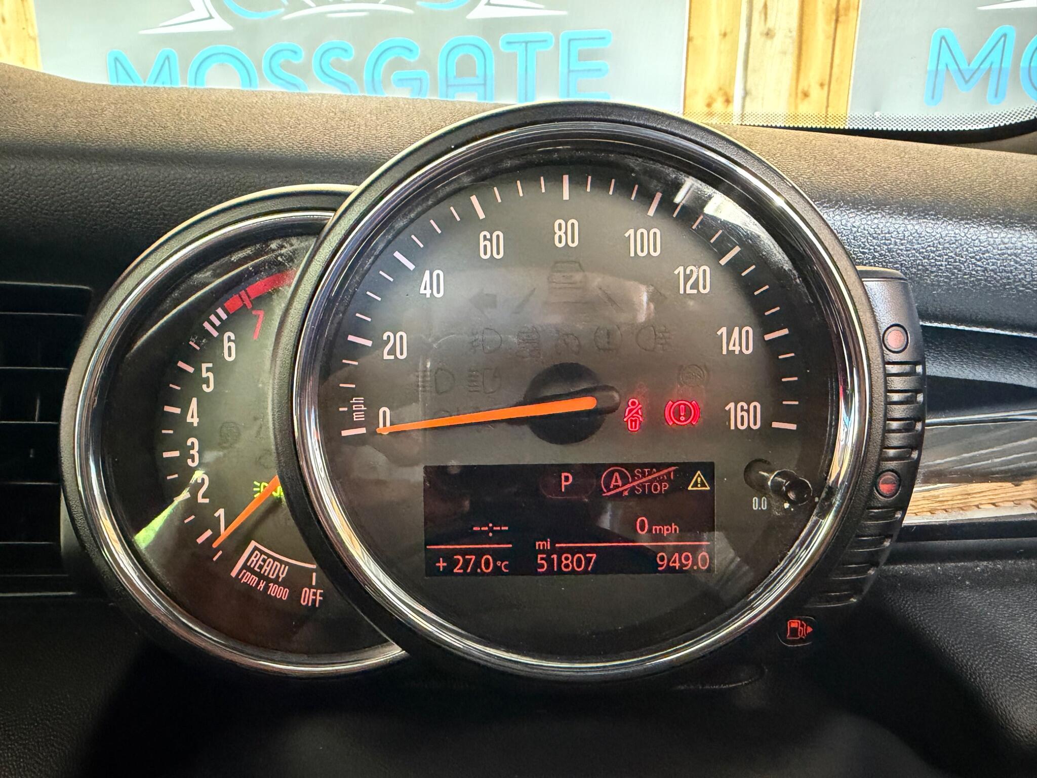 Mini Hatch view 40