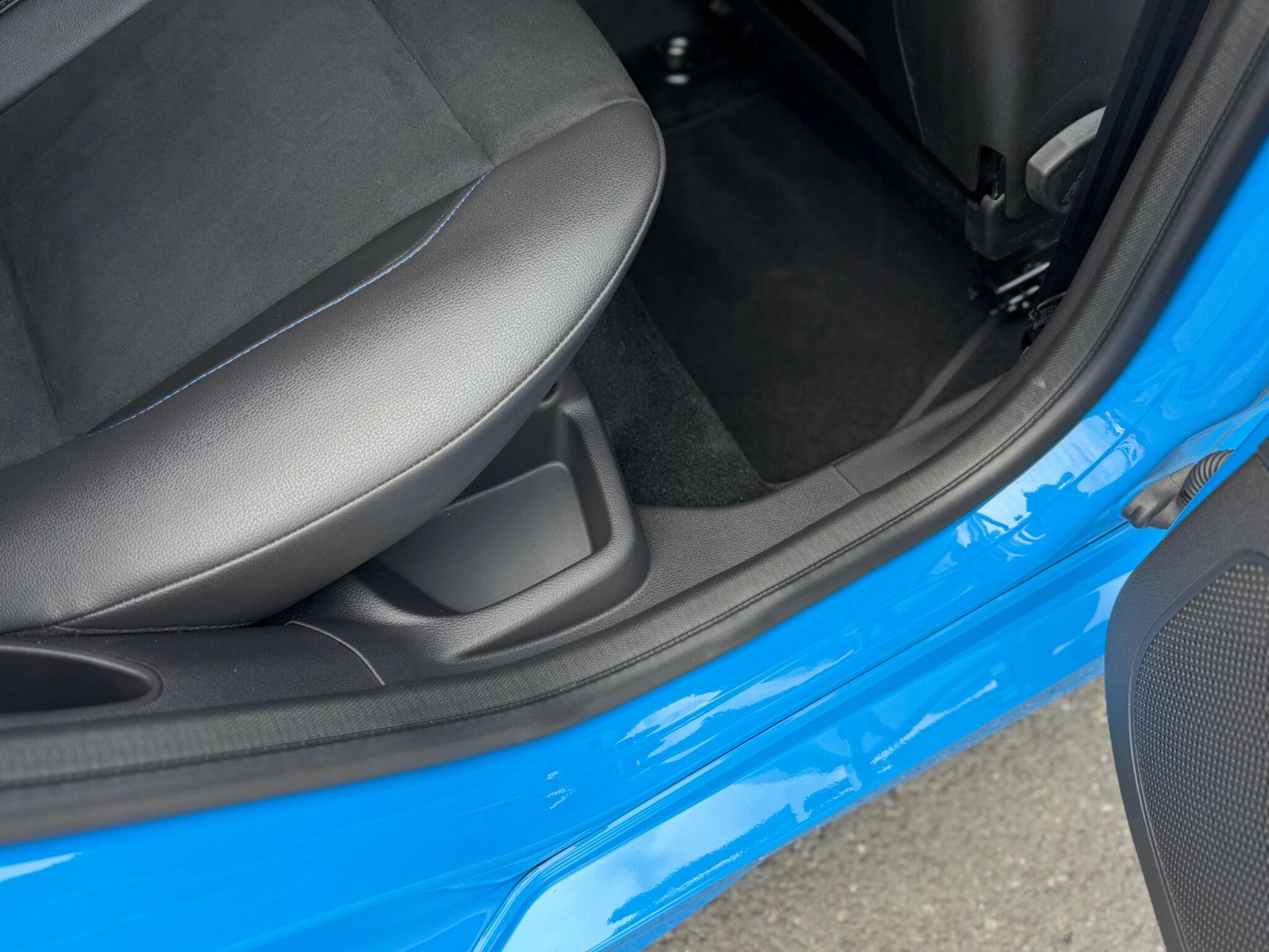 Ford Focus view 51
