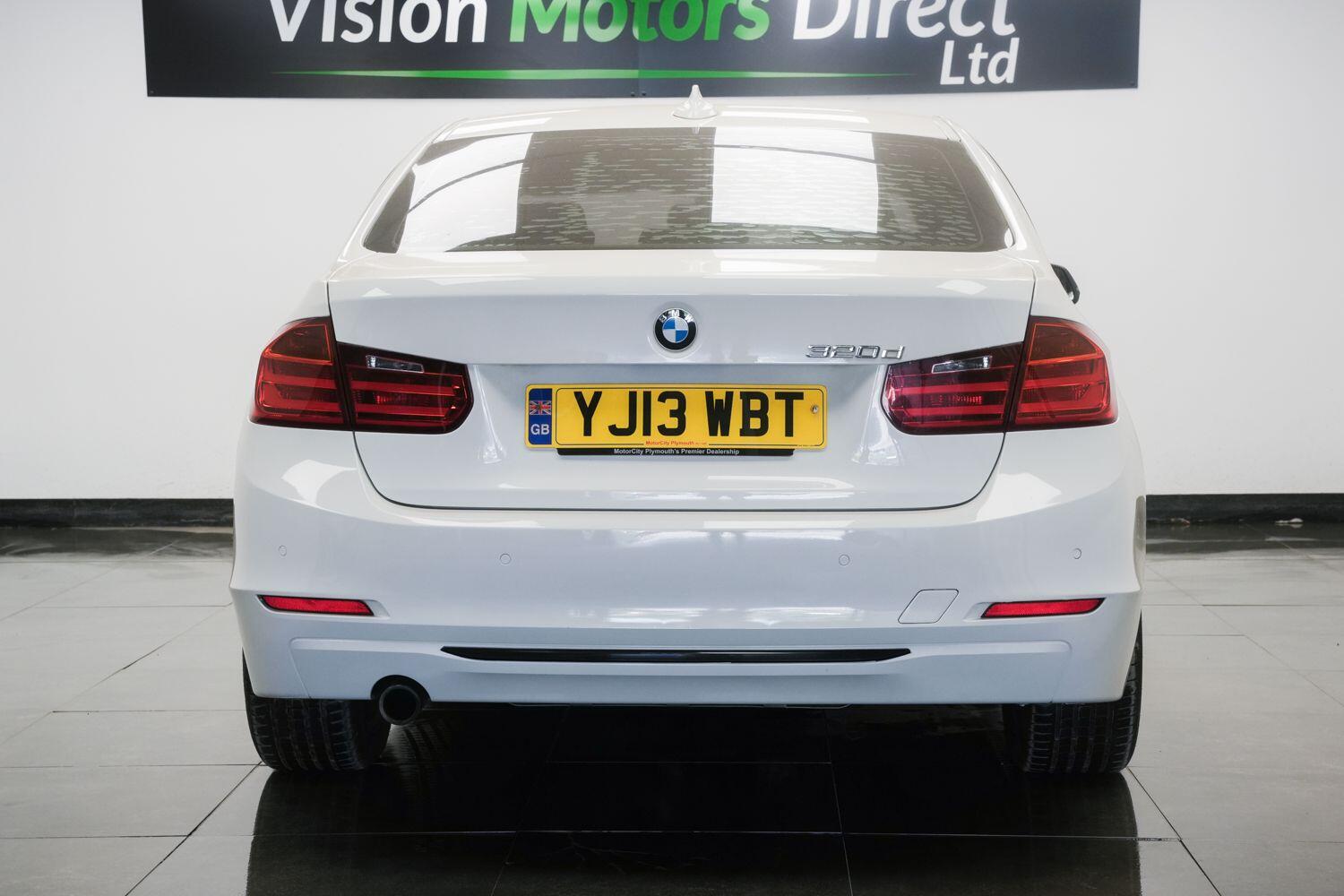 BMW 3 Series view 3