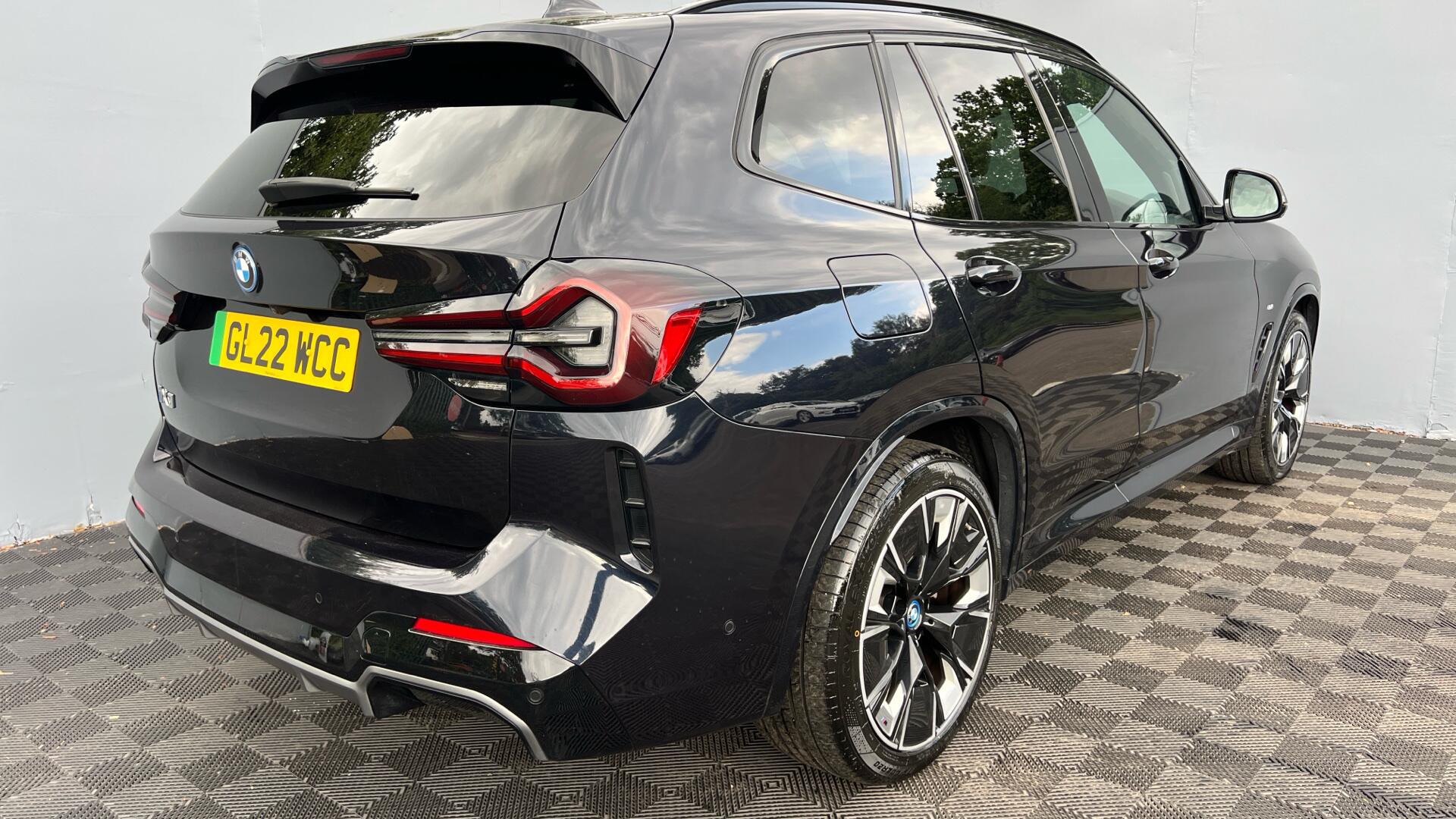 BMW Ix3 view 27