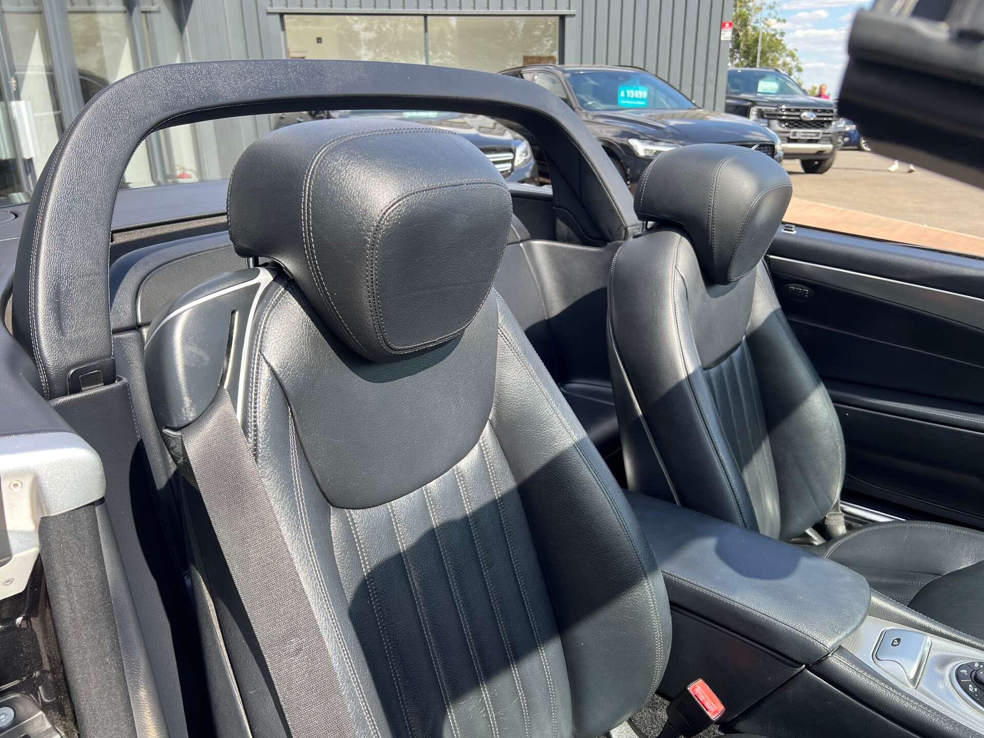 Mercedes-Benz SL view 34
