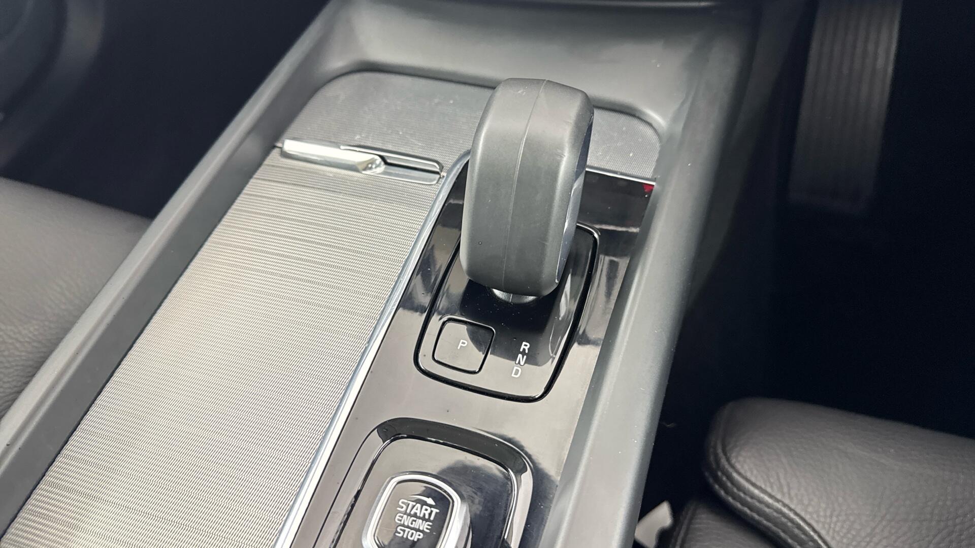 Volvo XC60 view 34