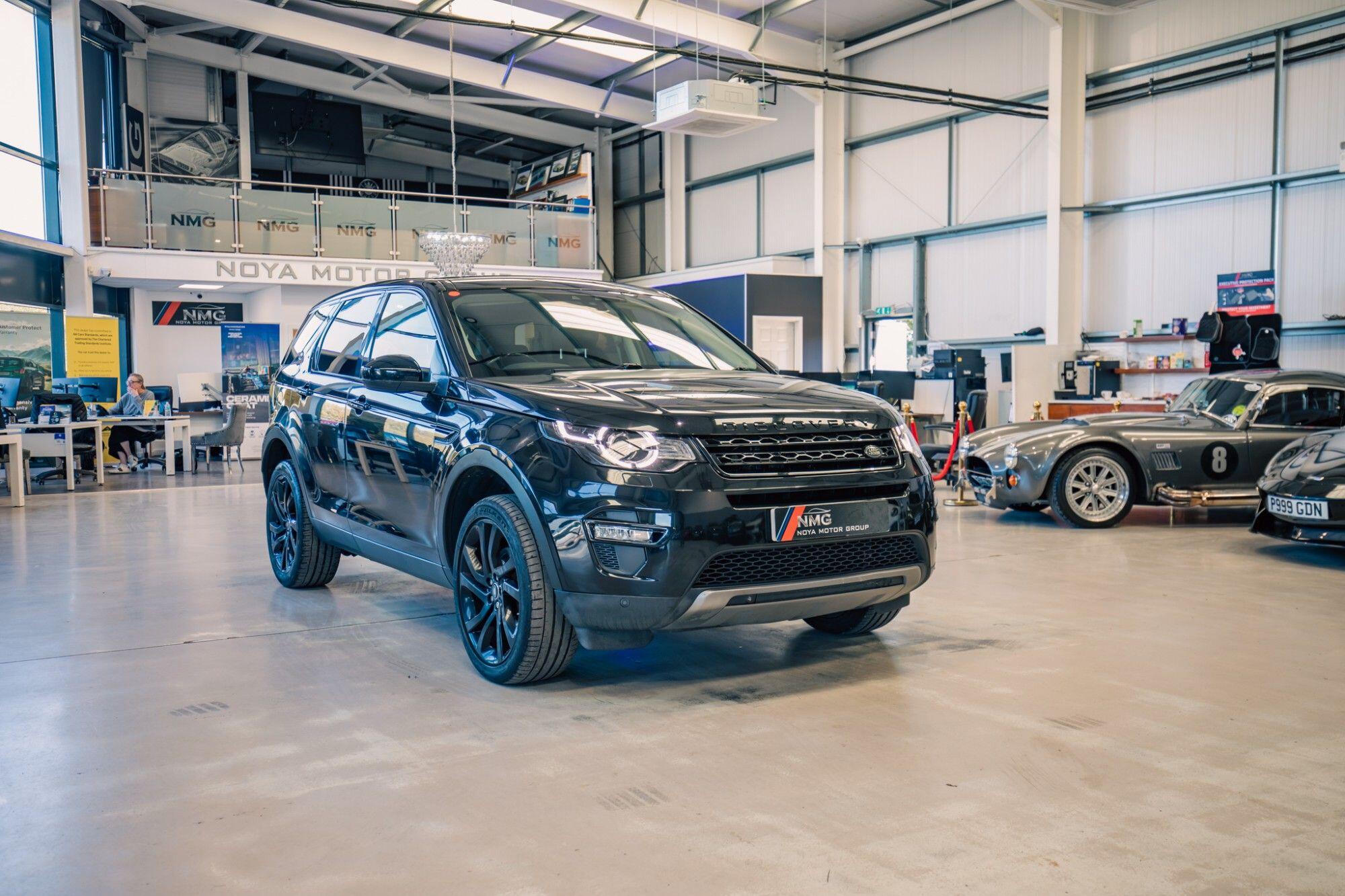 Land Rover Discovery Sport view 22