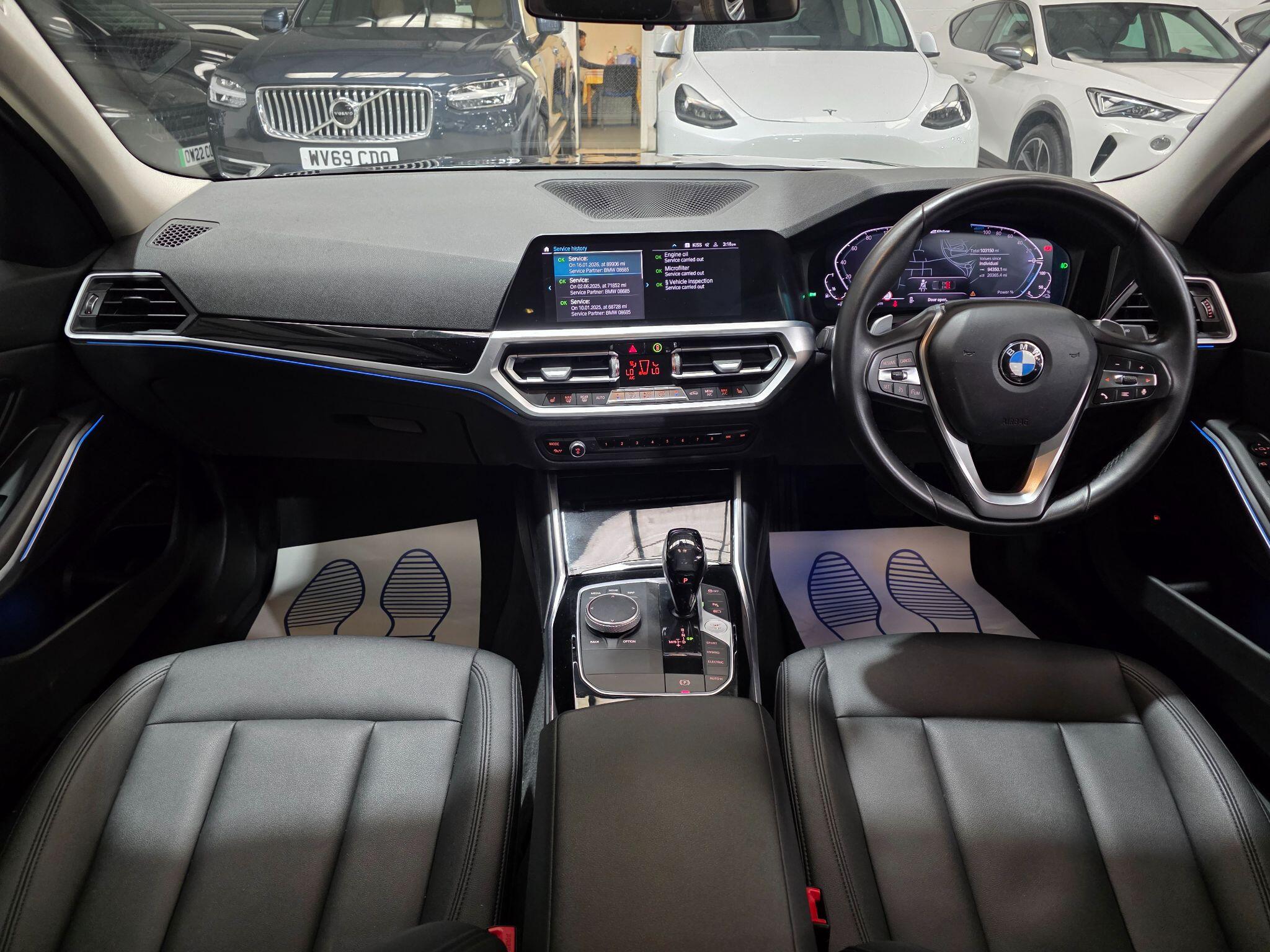 BMW 3 Series view 5