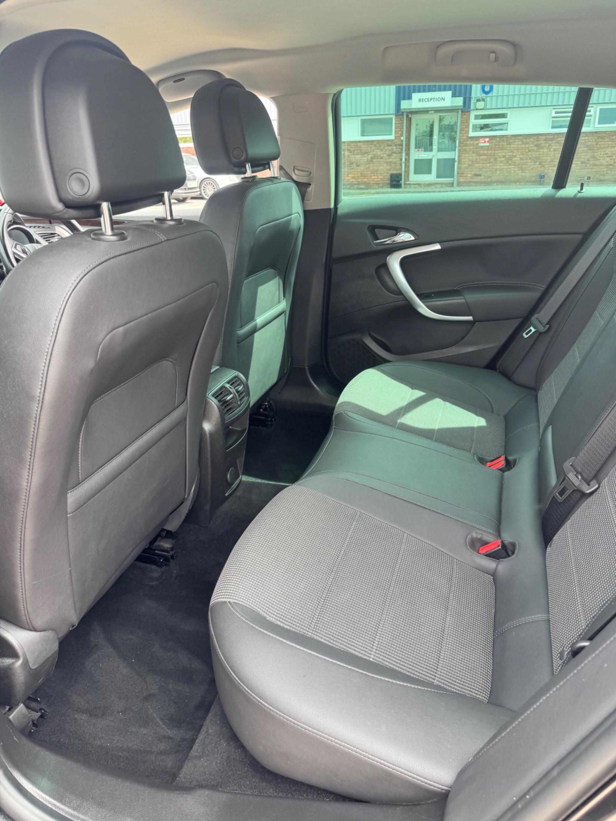 Vauxhall Insignia view 33