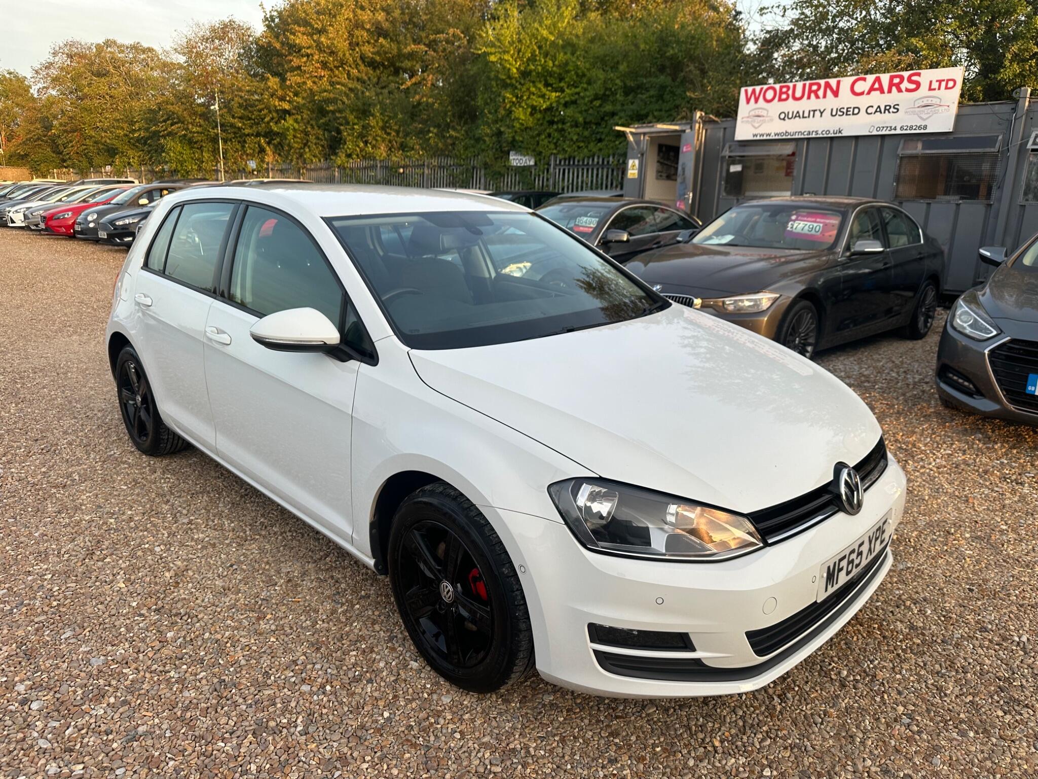 Volkswagen Golf view 5