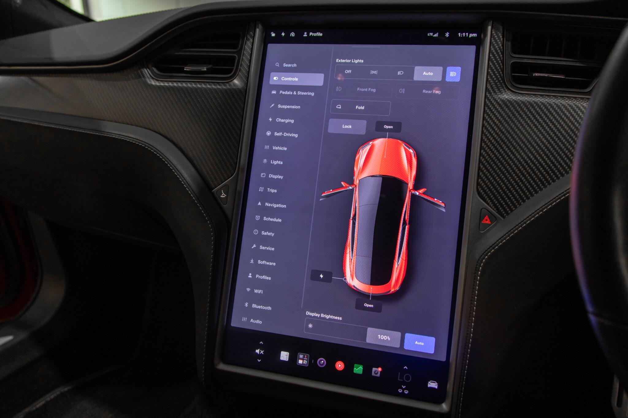 Tesla Model S view 17