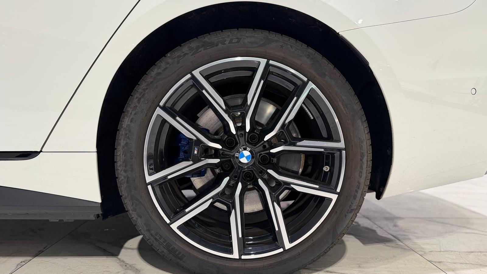 BMW I4 view 52