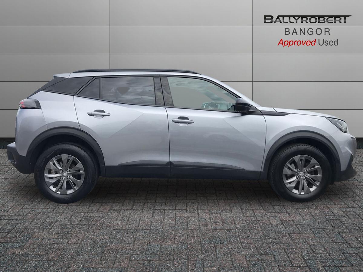Peugeot 2008 view 9