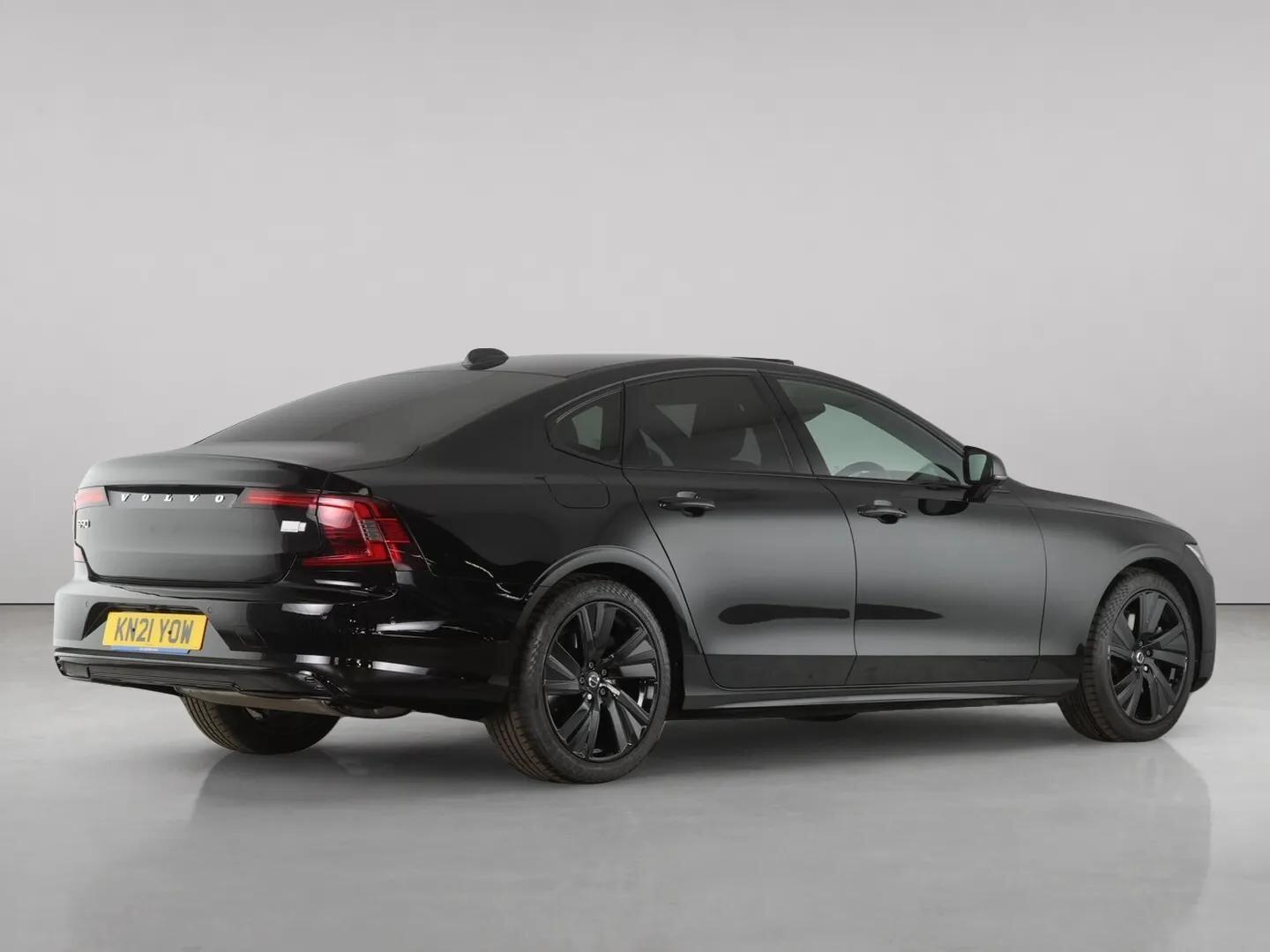 Volvo S90 view 8