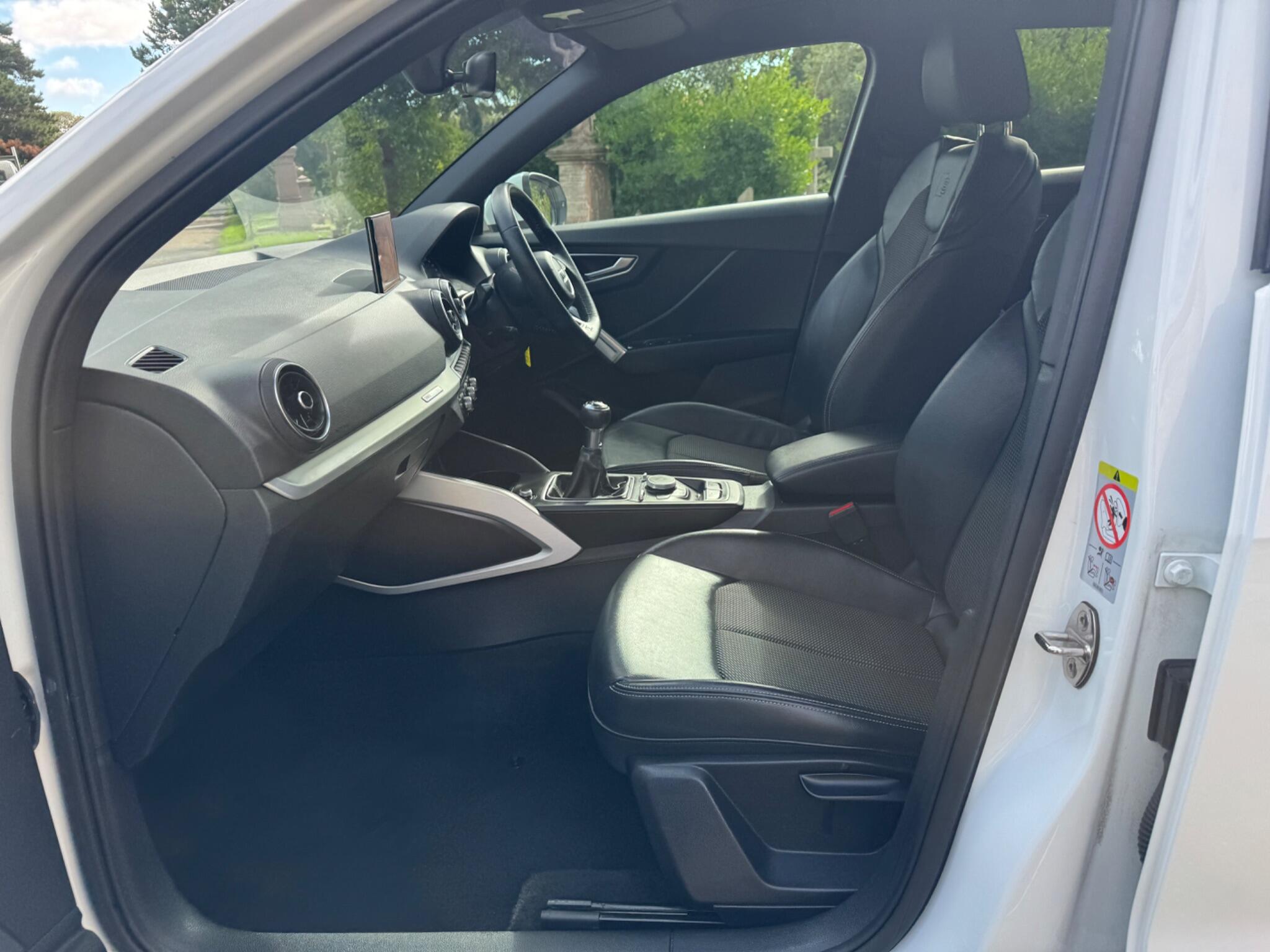 Audi Q2 view 79