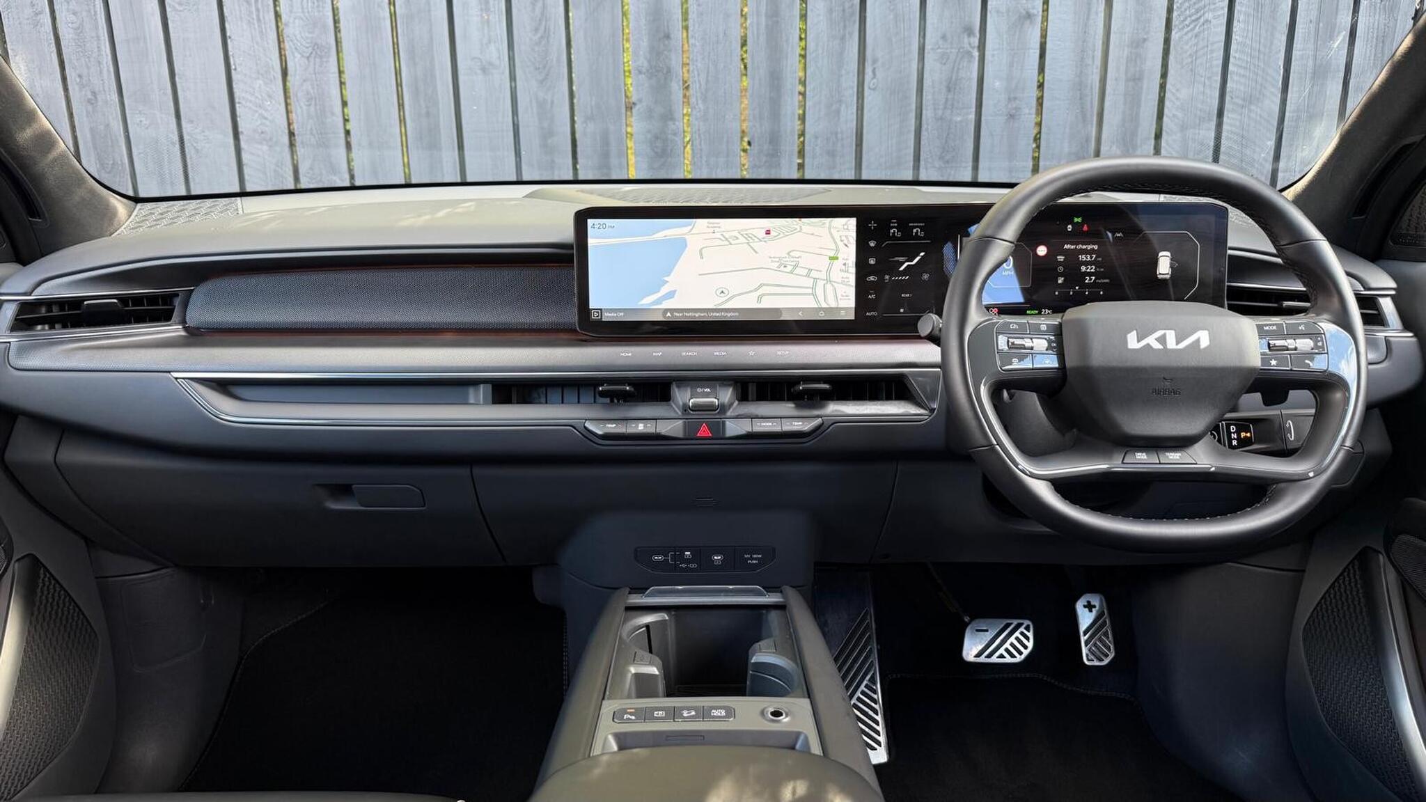 Kia EV9 view 13