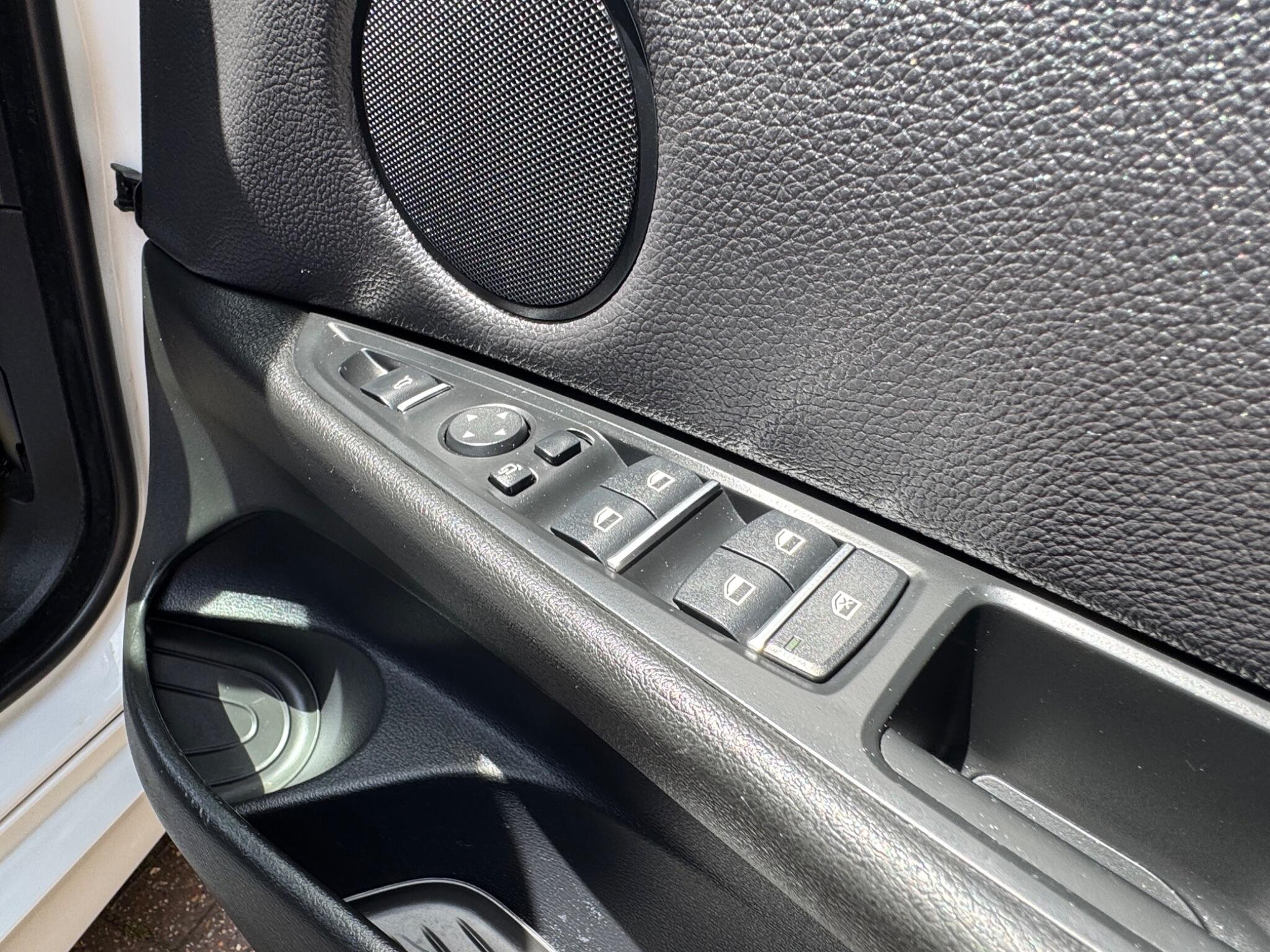 BMW X5 X5 view 13