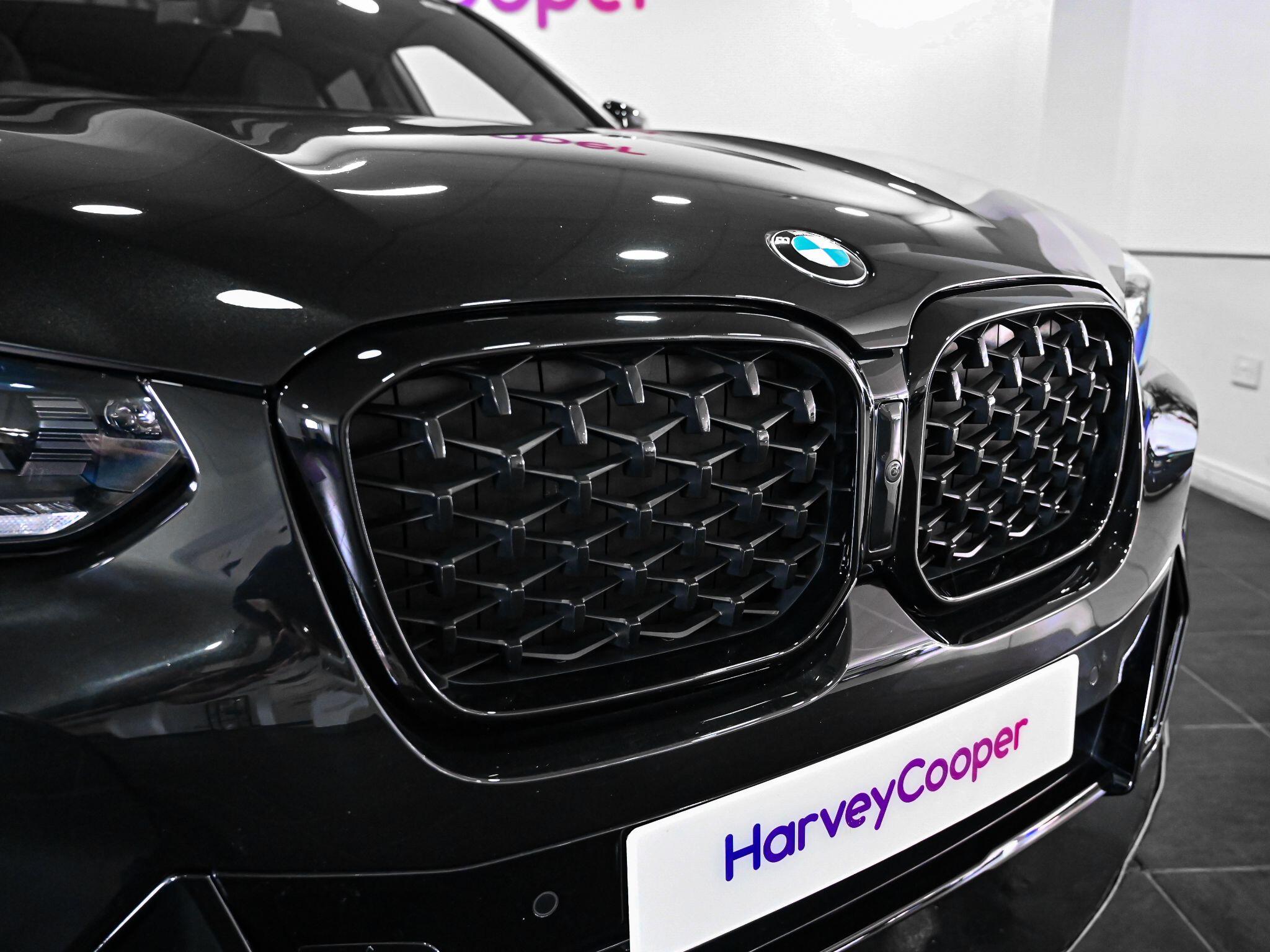 BMW X4 view 20