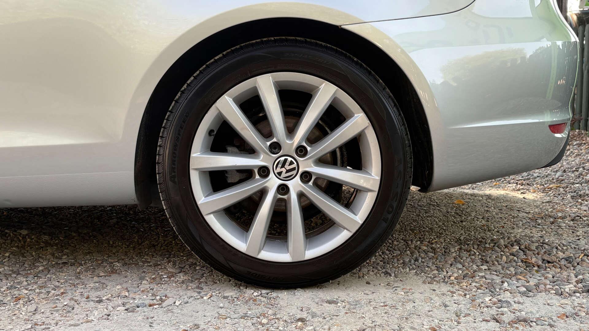 Volkswagen Eos view 34