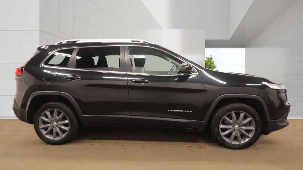 Jeep Cherokee view 5