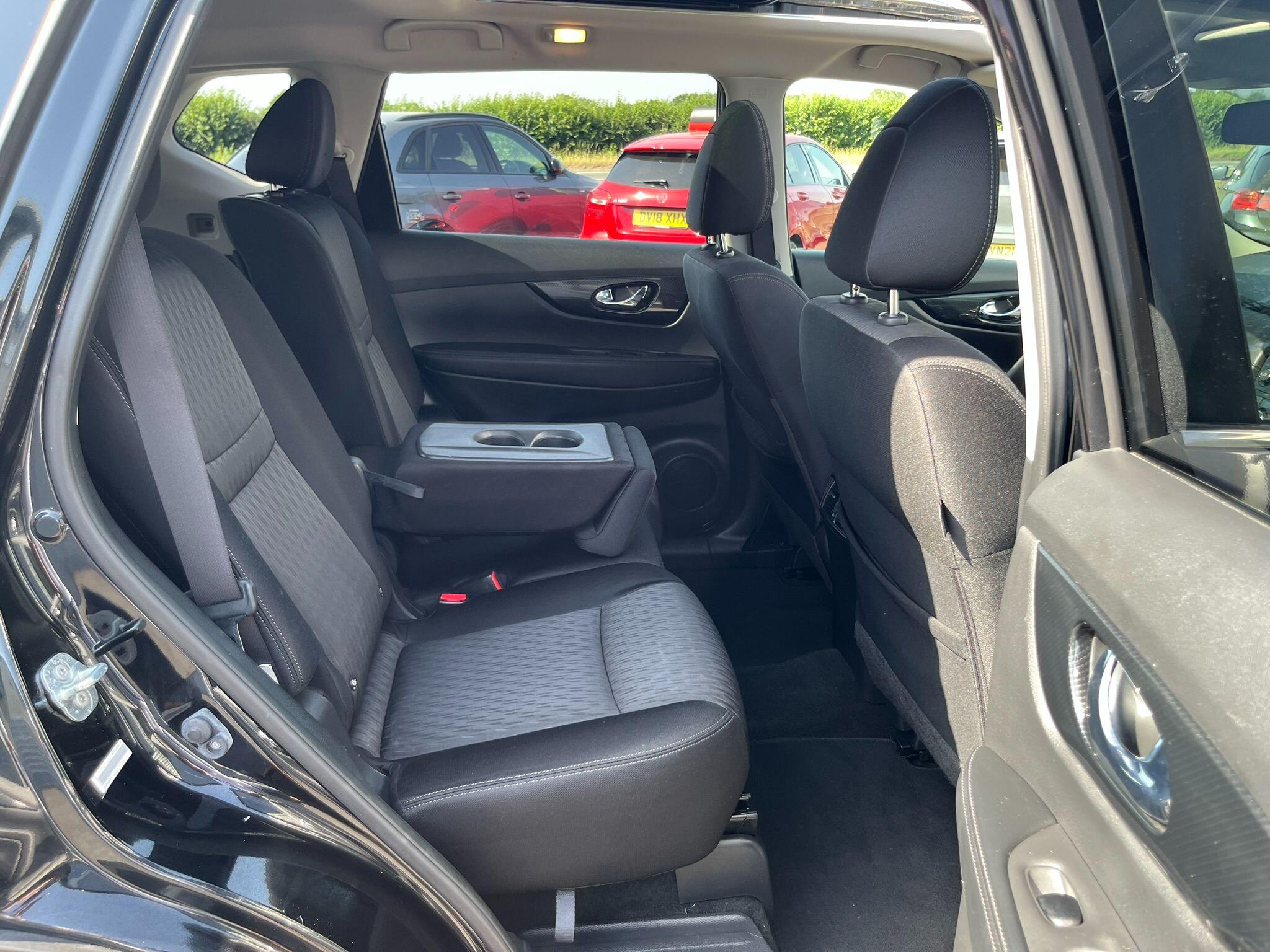 Nissan X-Trail view 40