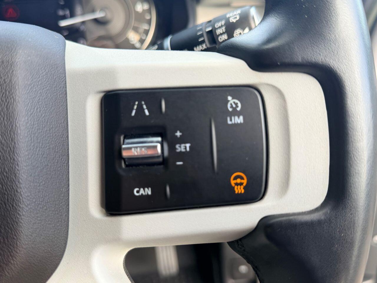 Land Rover Defender view 23