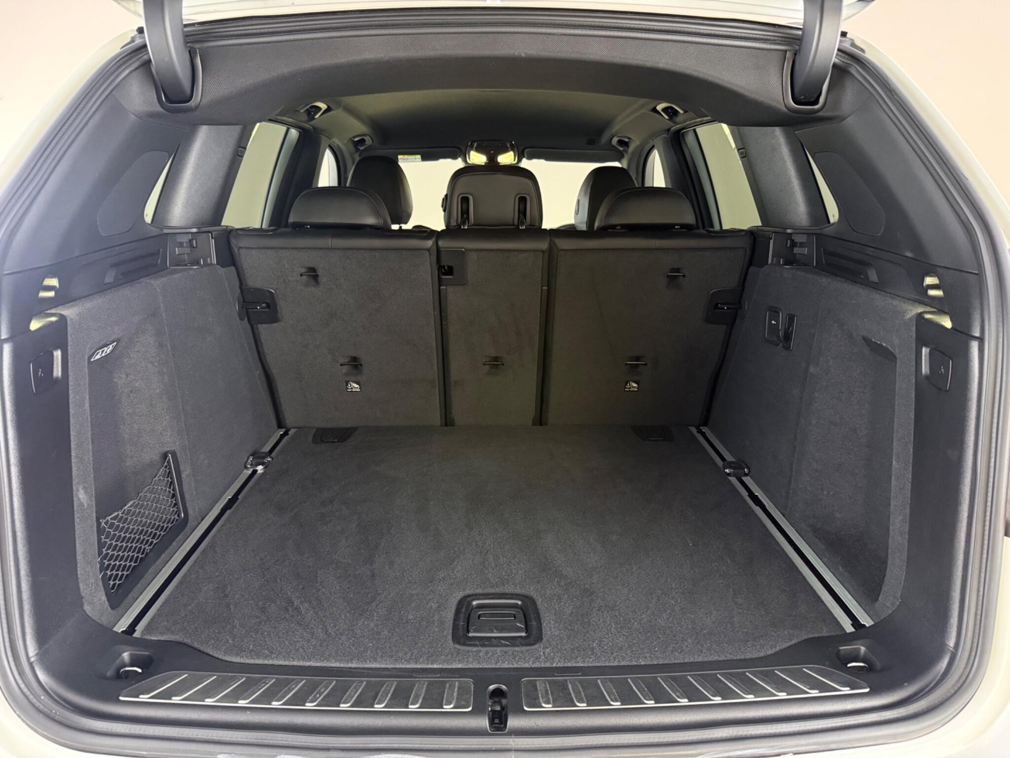BMW X3 view 10