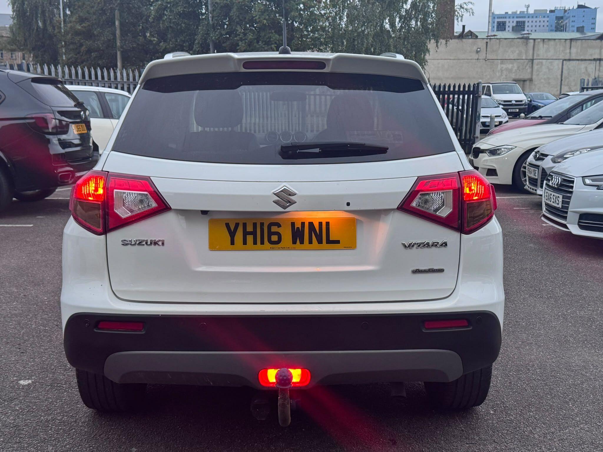 Suzuki Vitara view 12