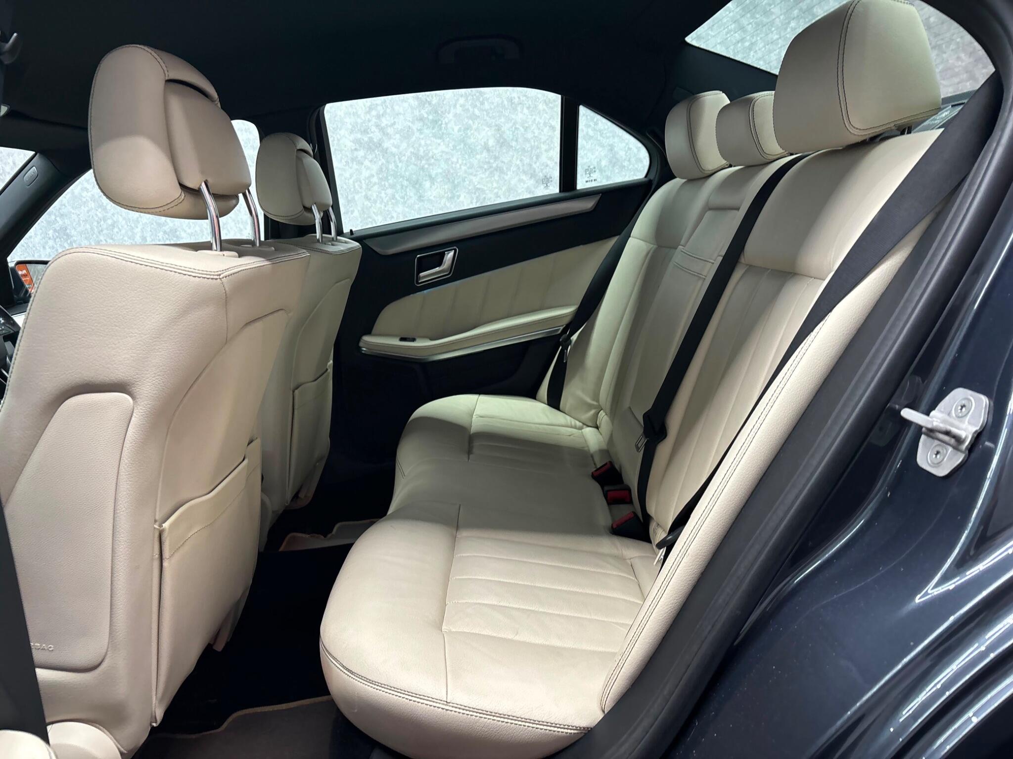 Mercedes-Benz E Class view 11