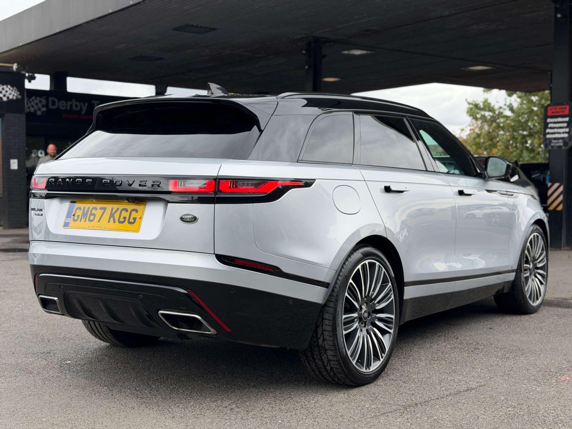 Land Rover Range Rover Velar view 2
