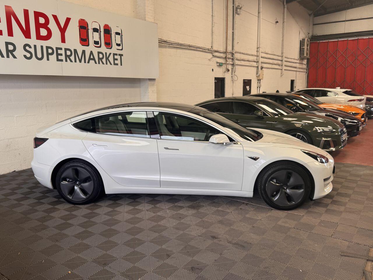 Tesla Model 3 view 9