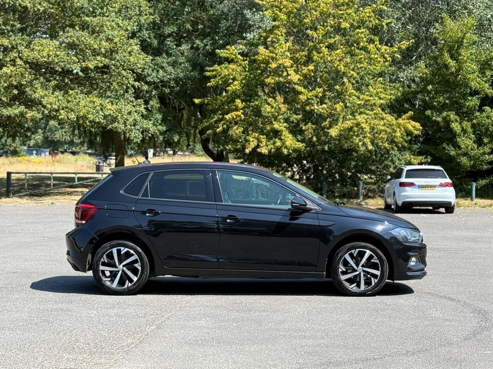 Volkswagen Polo view 9