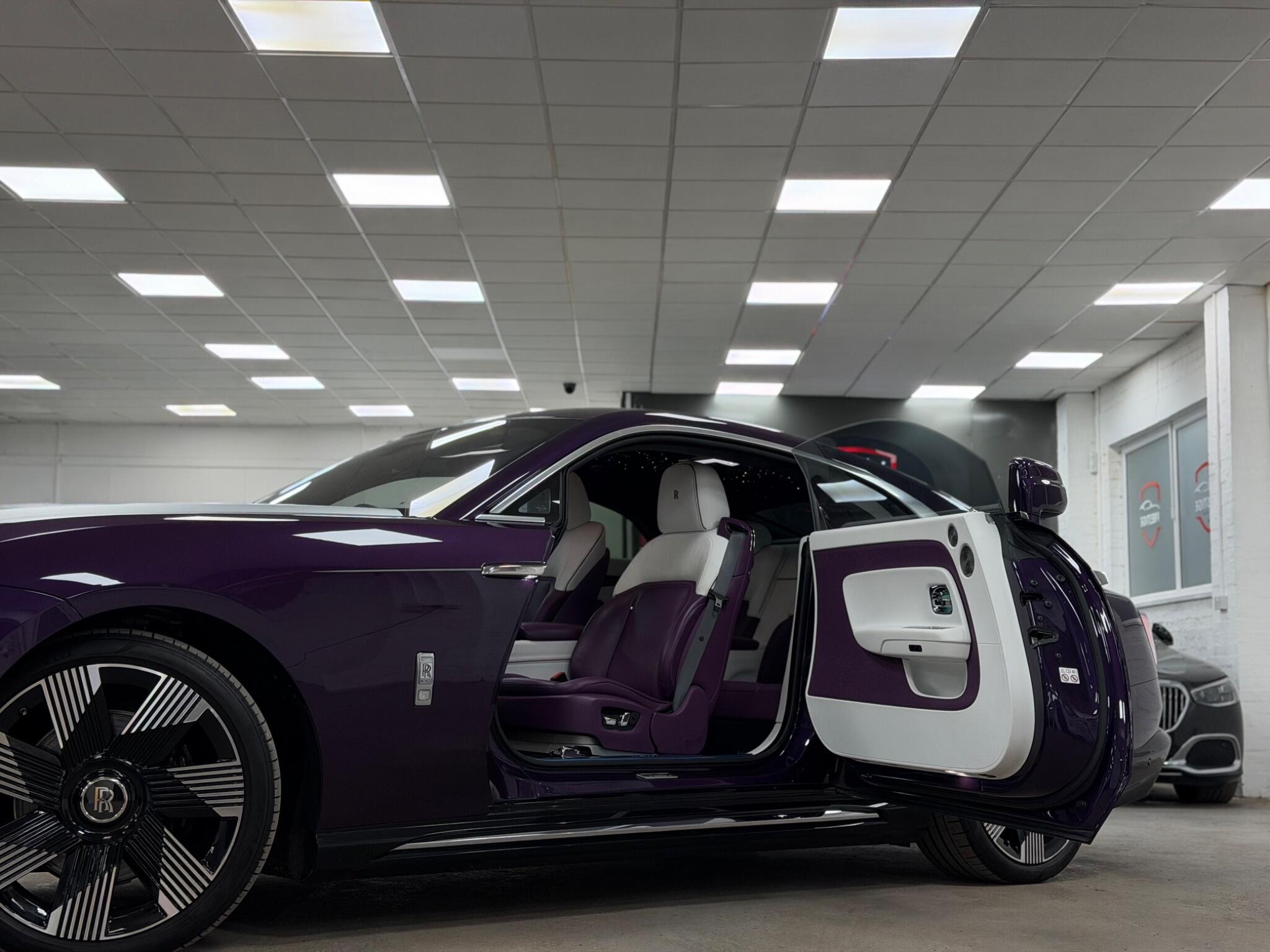 Rolls-Royce Spectre view 54
