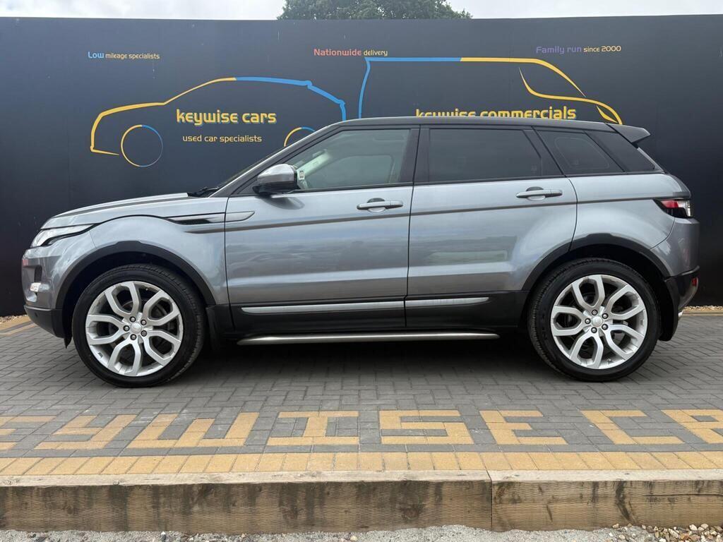 Land Rover Range Rover Evoque view 2