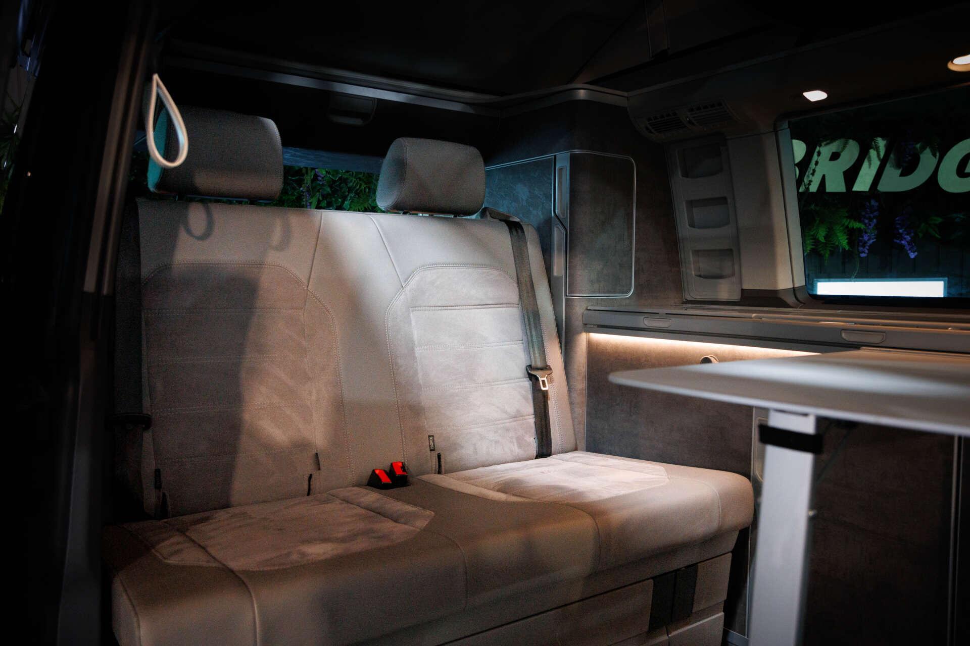 Volkswagen California view 12
