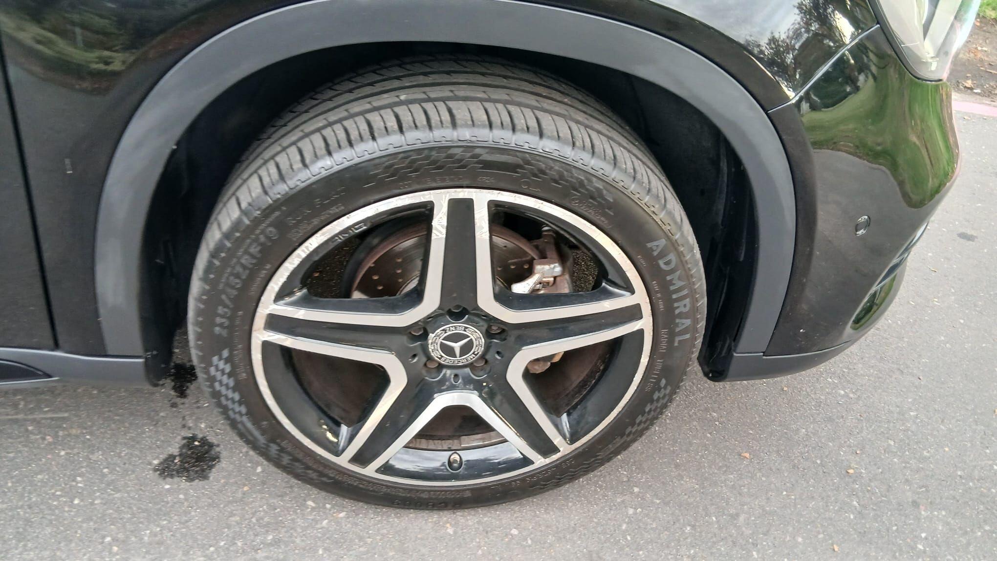 Mercedes-Benz Gla view 42
