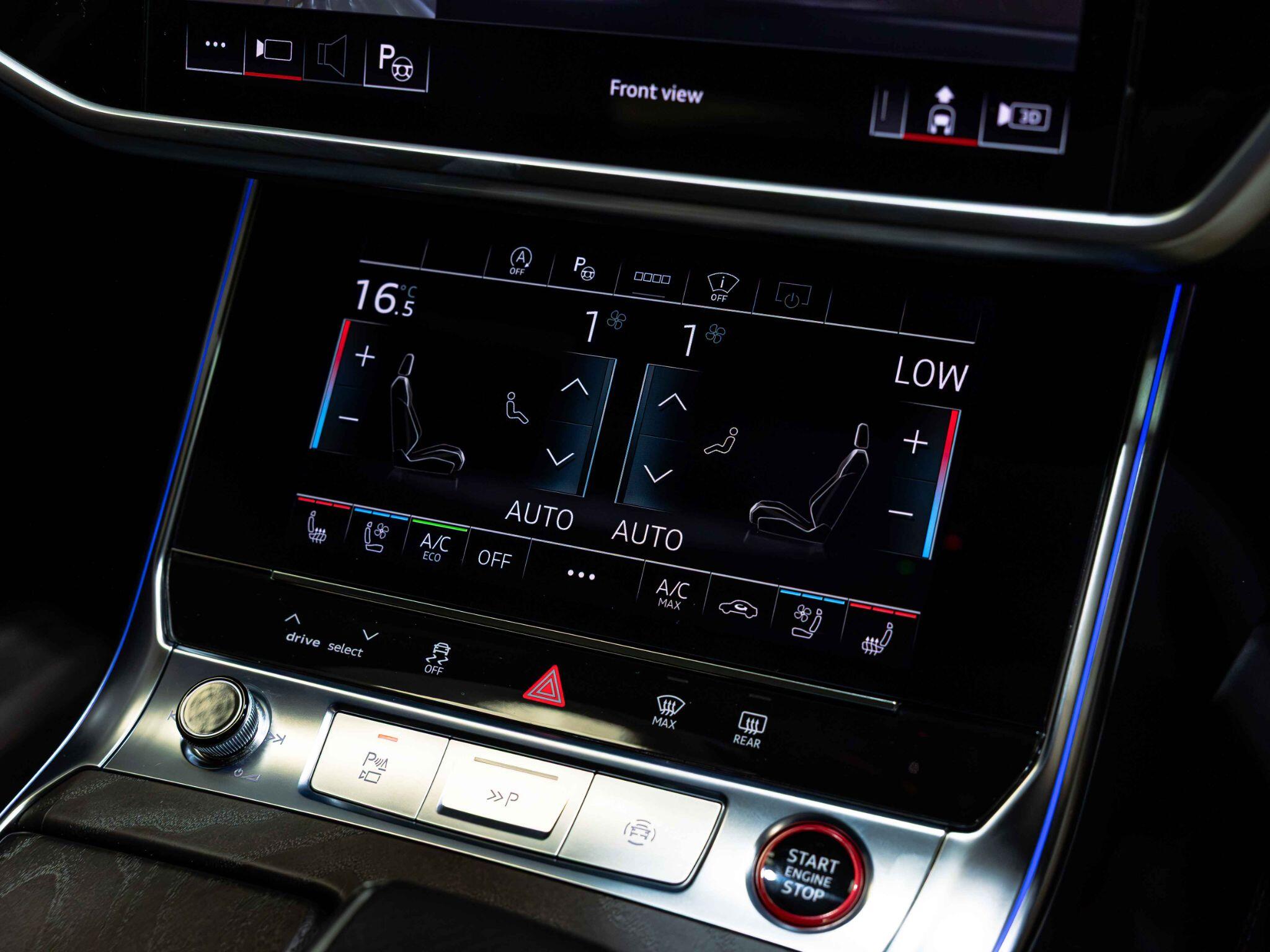 Audi RS6 Avant view 4