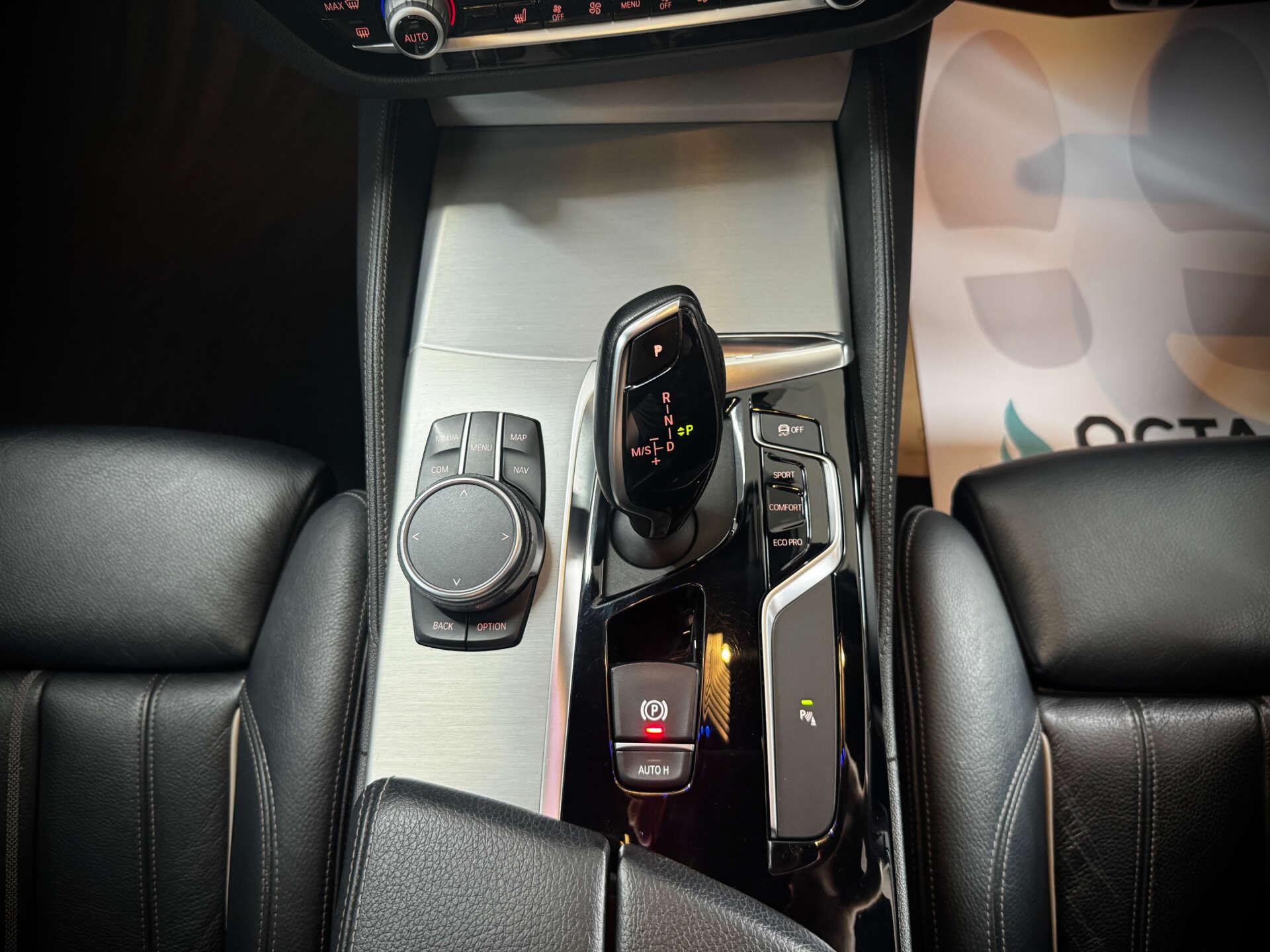 BMW 5 Series view 38