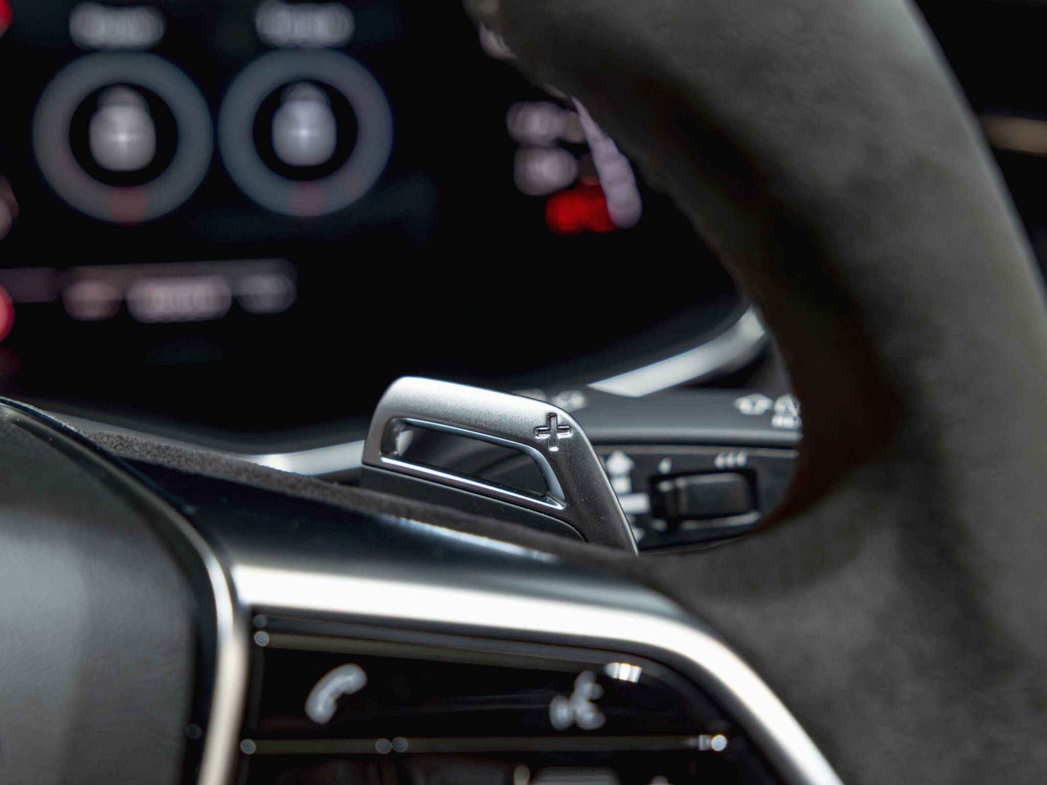 Audi RS6 Avant view 23
