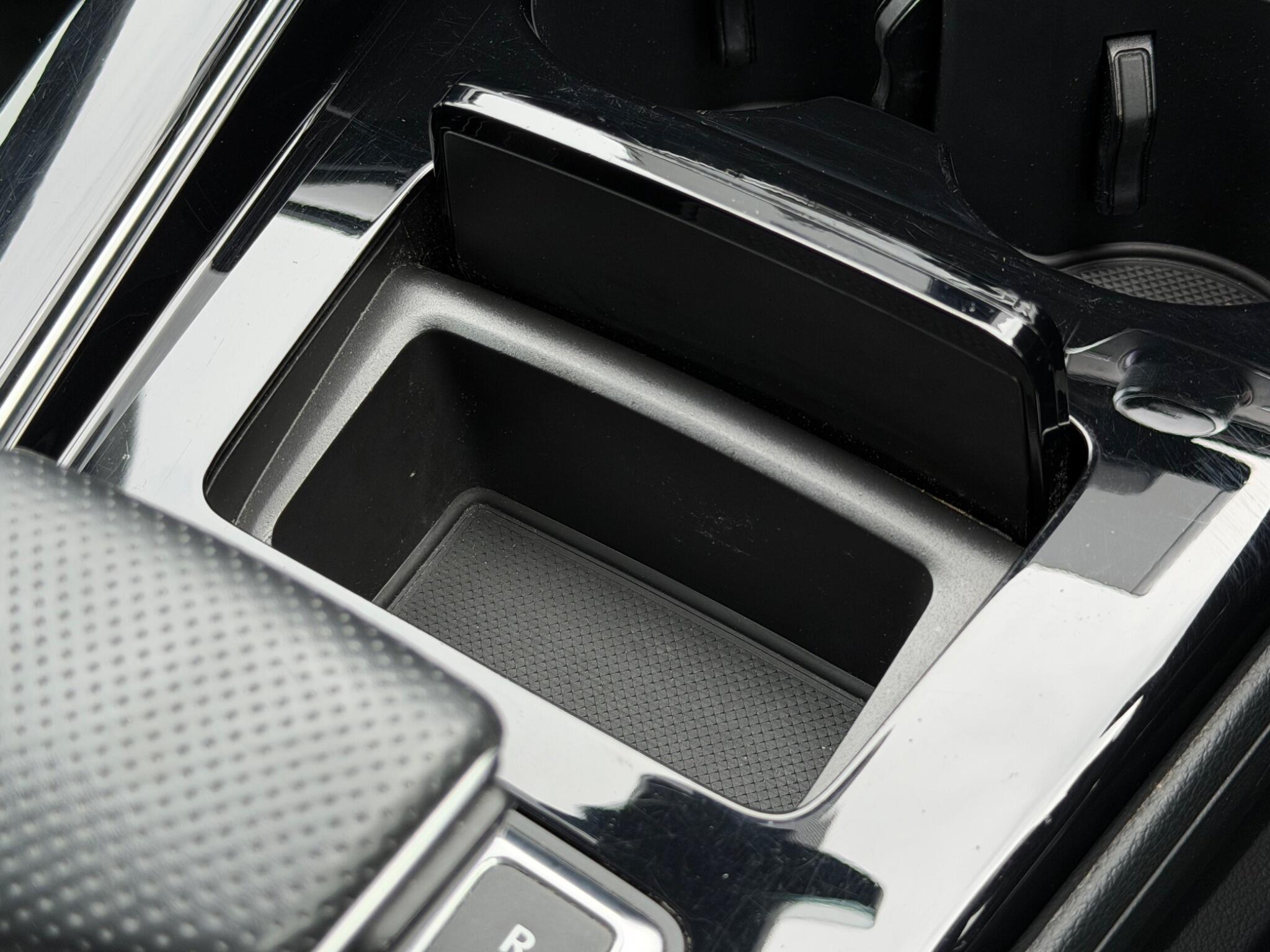 Audi A4 view 42