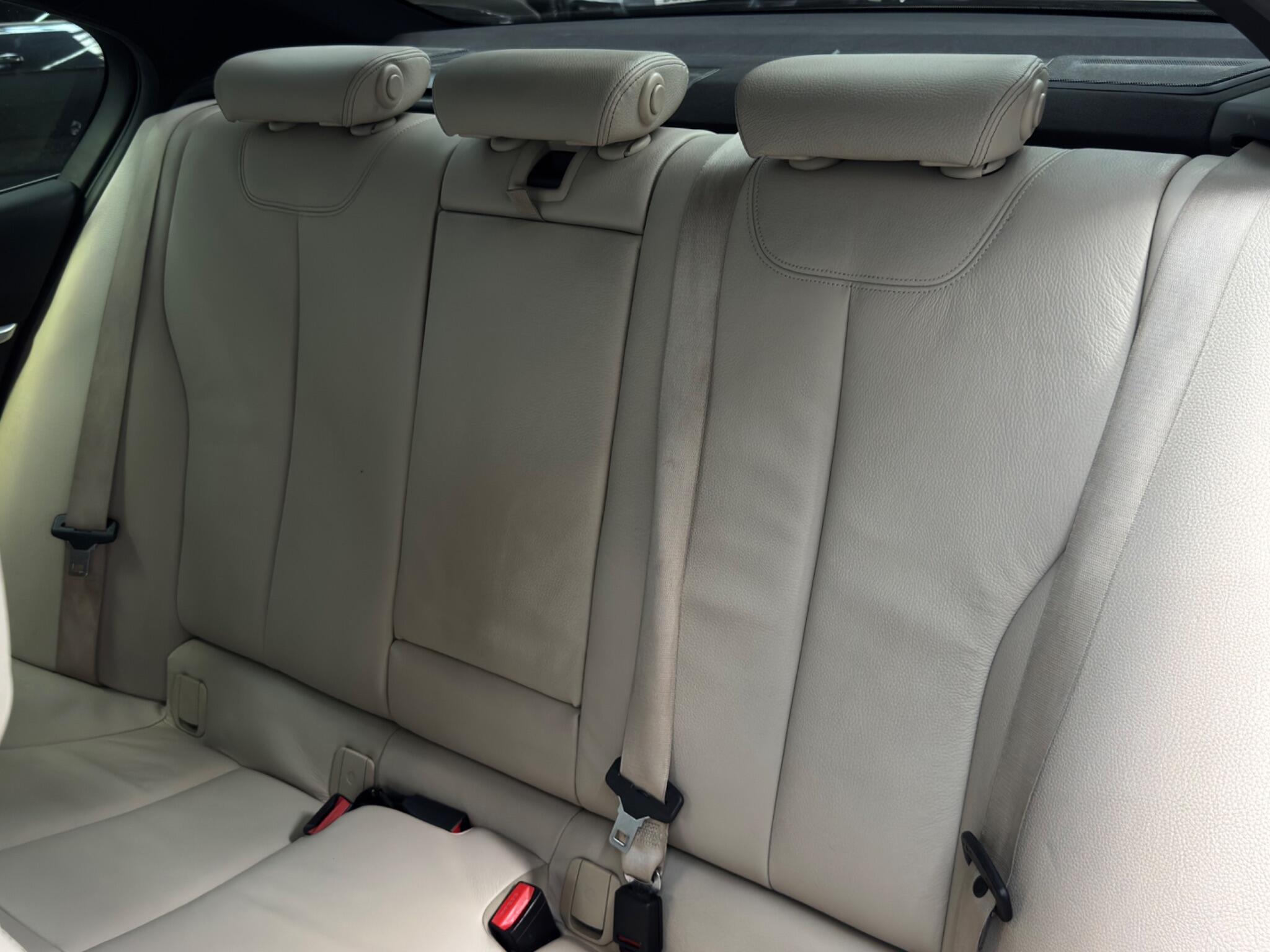 BMW 3 Series view 49
