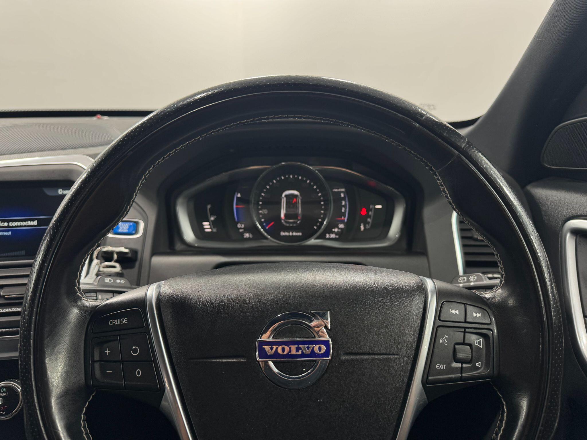 Volvo XC60 view 42