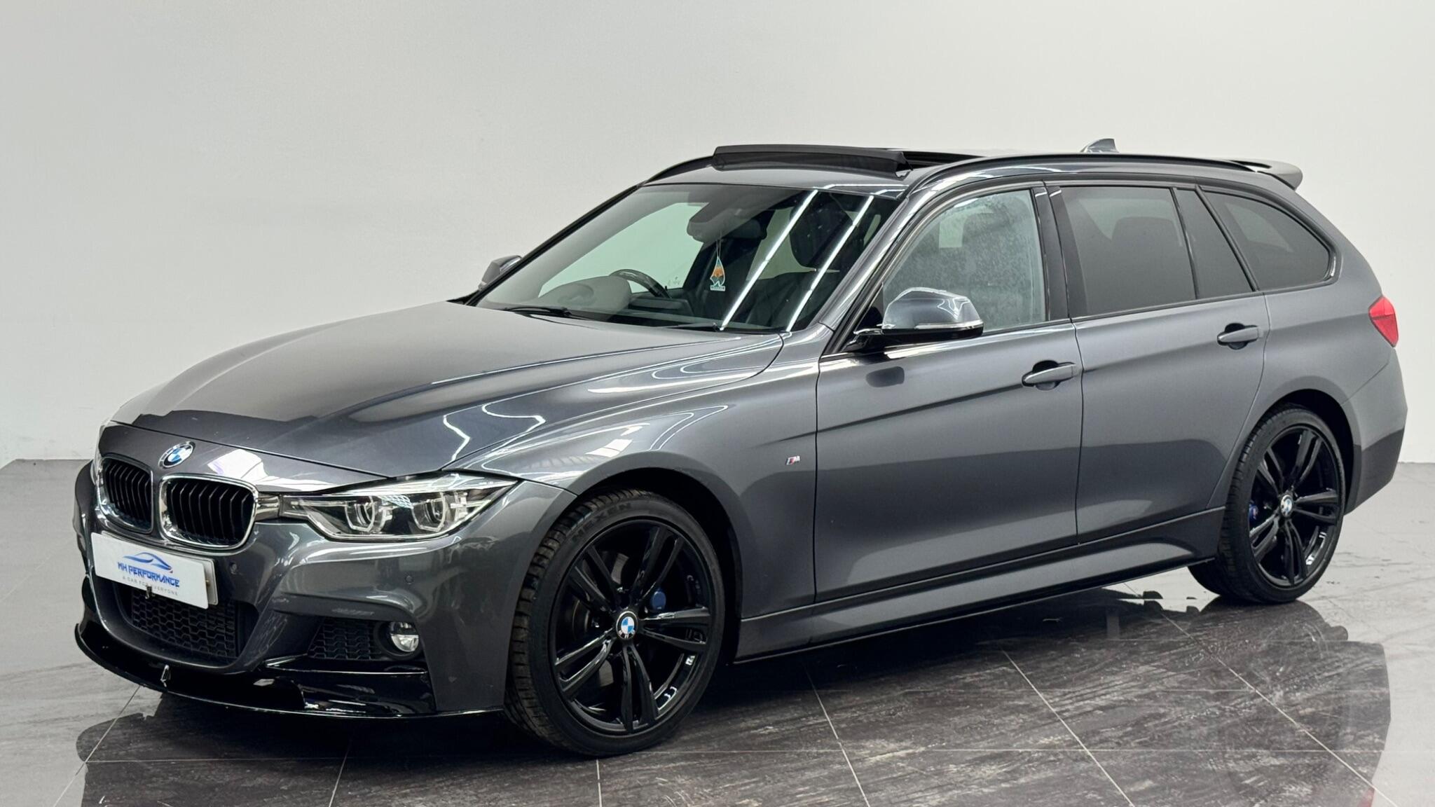 BMW 3 Series view 24